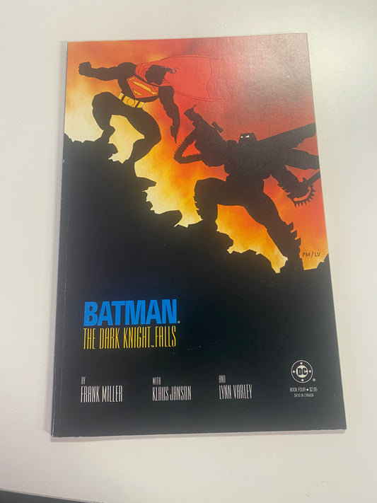 DC COMICS BATMAN THE DARK KNIGHT RETURNS BOOK FOUR (1986)