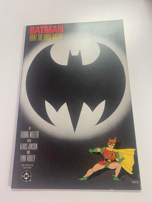 DC COMICS BATMAN THE DARK KNIGHT RETURNS BOOK THREE (1986)