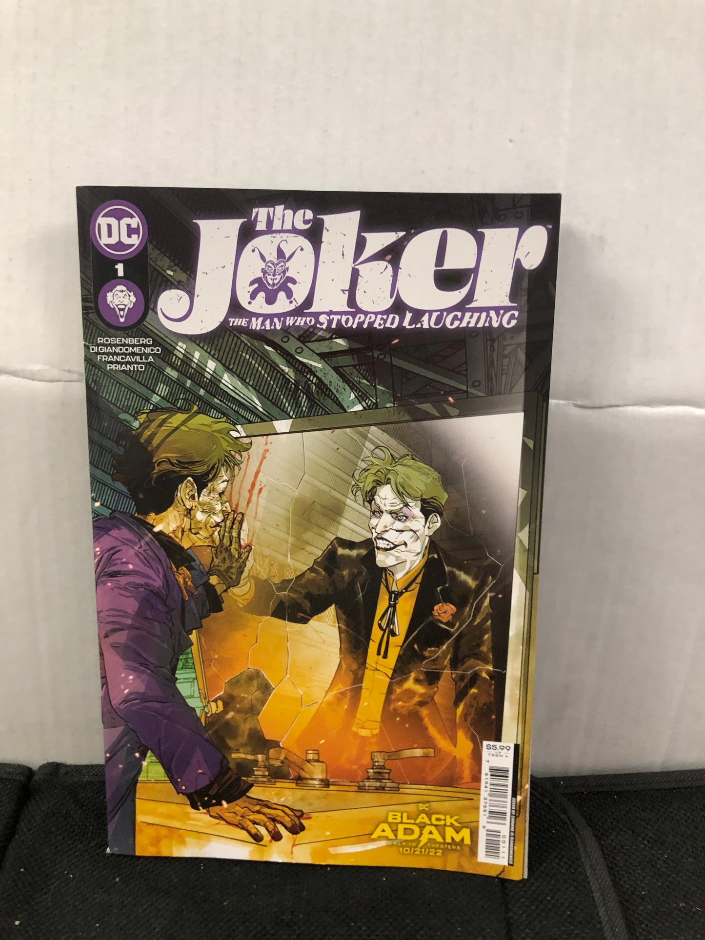 DC COMICS THE JOKER THE MAN WHO STOPPED LAUGHING 1