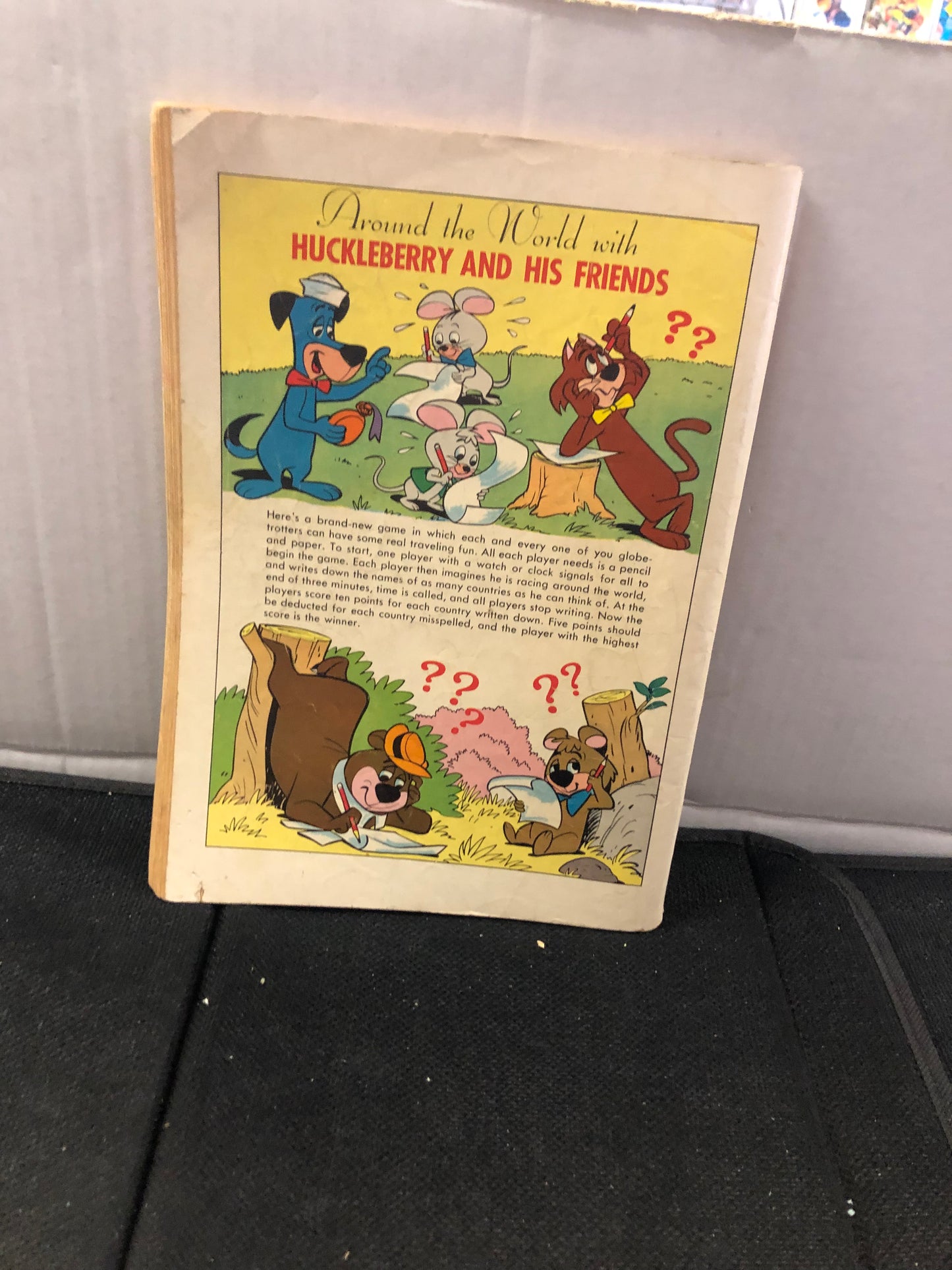 DELL GIANT AROUND THE WORLD WITH HUCKLEBERRY AND HIS FRIENDS (1961)