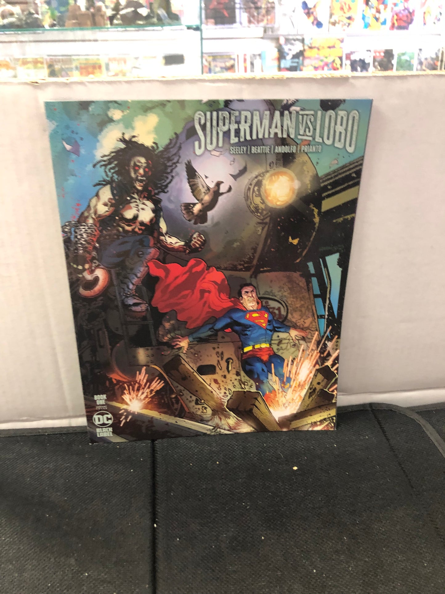 DC BLACK LABEL SUPERMAN VS LOBO BOOK ONE VARIANT