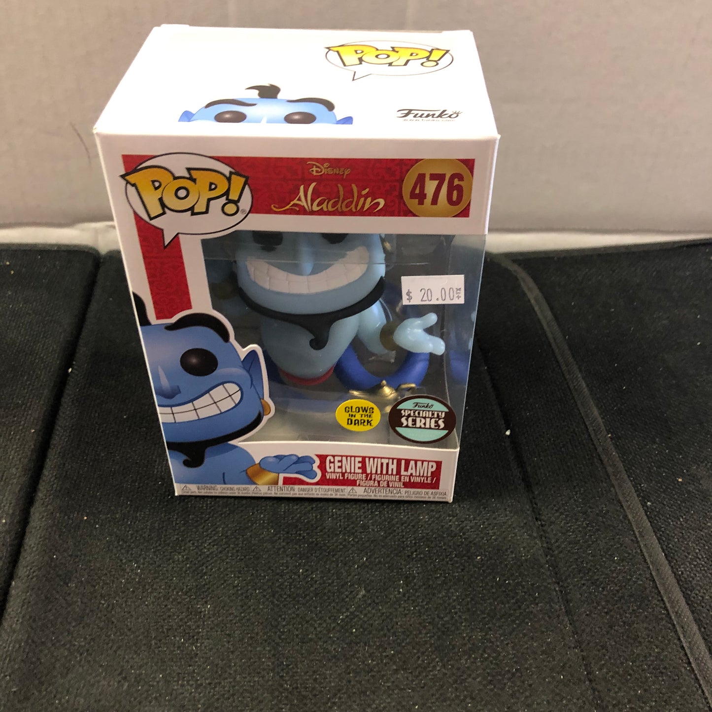 FUNKO POP  POP # 476 DISNEY ALADDIN GENIE WITH LAMP GLOW IN THE DARK SPECIALTY SERIES EXCLUSIVE GOOD CONDITION