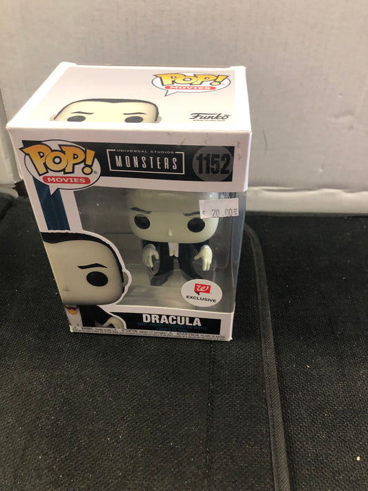 FUNKO POP POP MOVIES UNIVERSAL STUDIOS MONSTERS # 1152 DRACULA WALGREENS EXCLUSIVE GOOD CONDITION