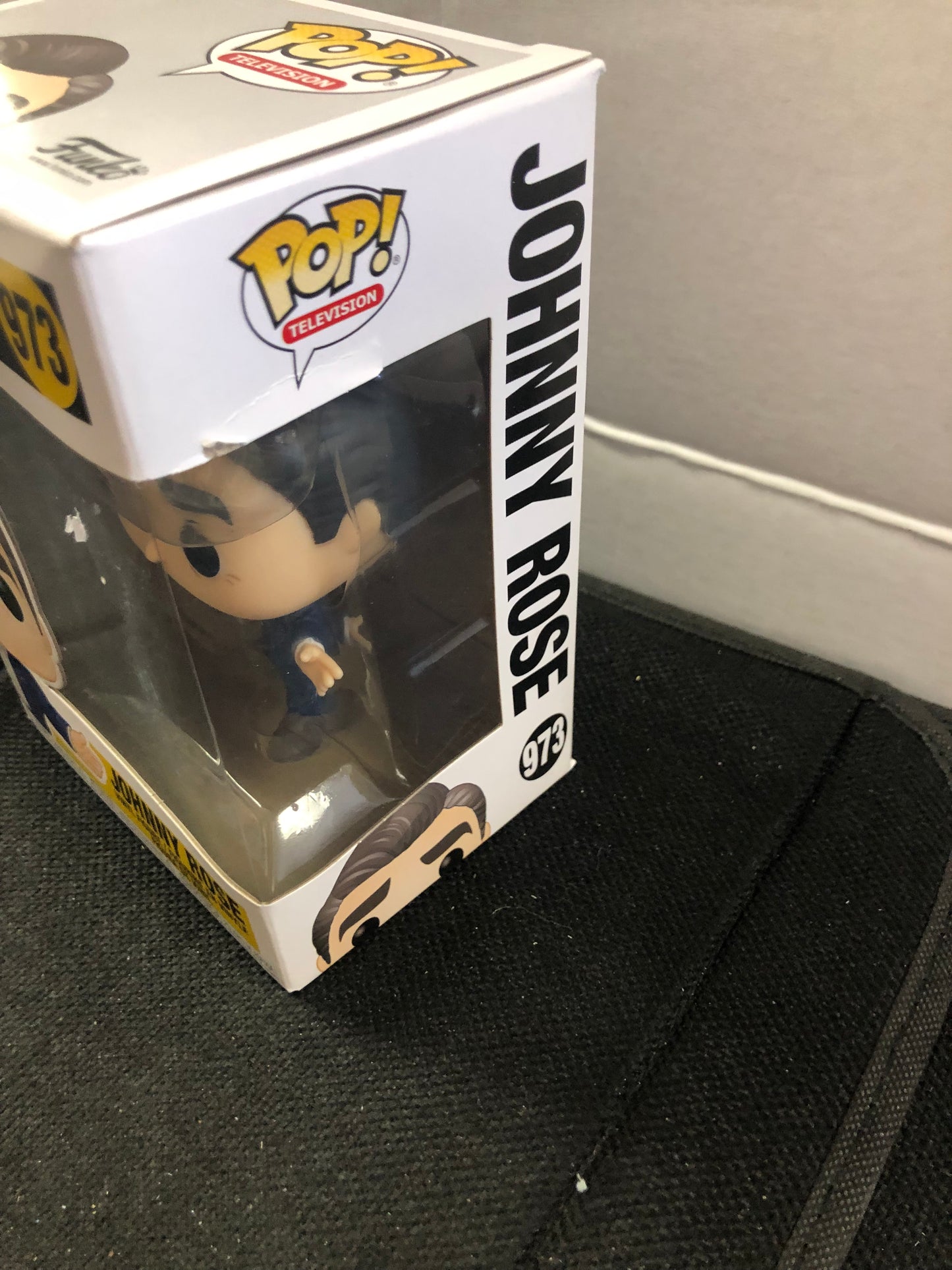 FUNKO POP POP TELEVISION SCHITT$ CREEK #973 JOHNNY ROSE GOOD CONDITION