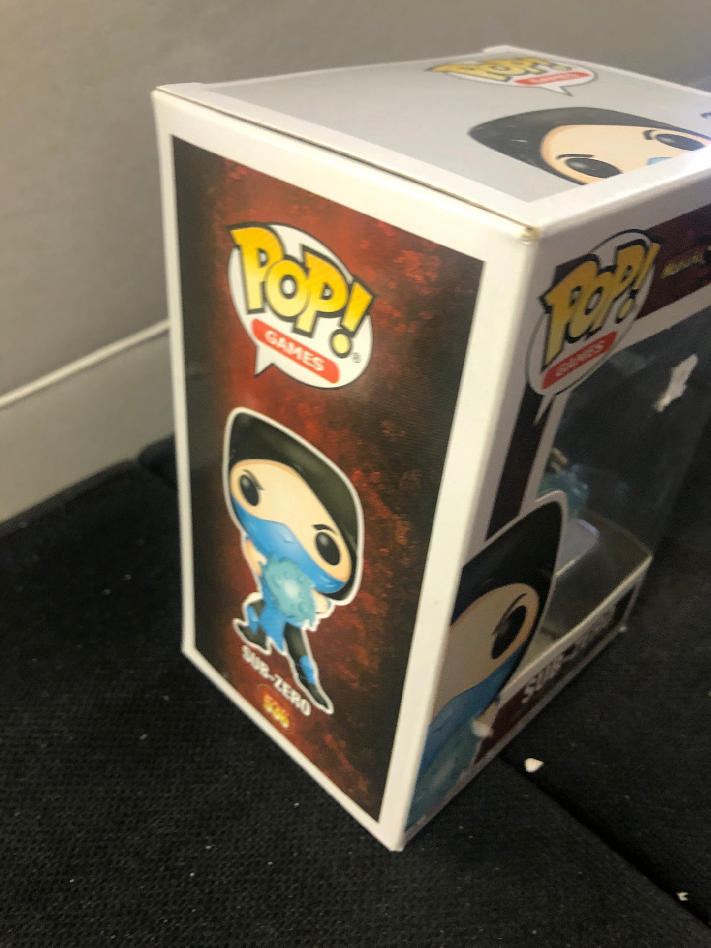 FUNKO POP POP GAMES MORTAL KOMBAT # 536 SUB-ZERO GOOD CONDITION