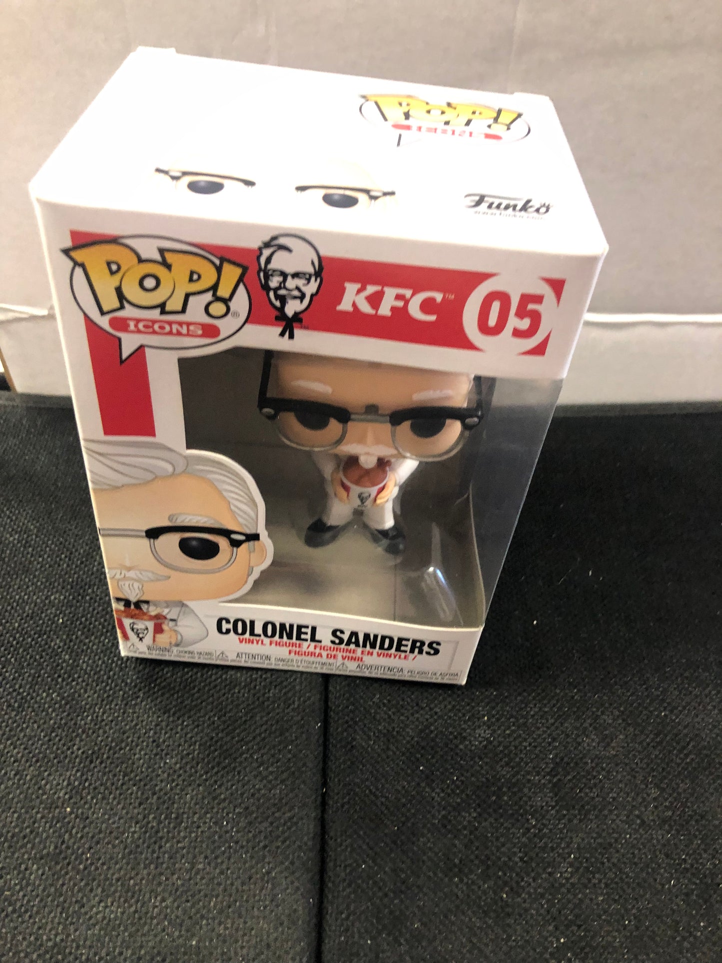 FUNKO POP POP ICONS KFC #05 COLONEL SANDERS GOOD CONDITION