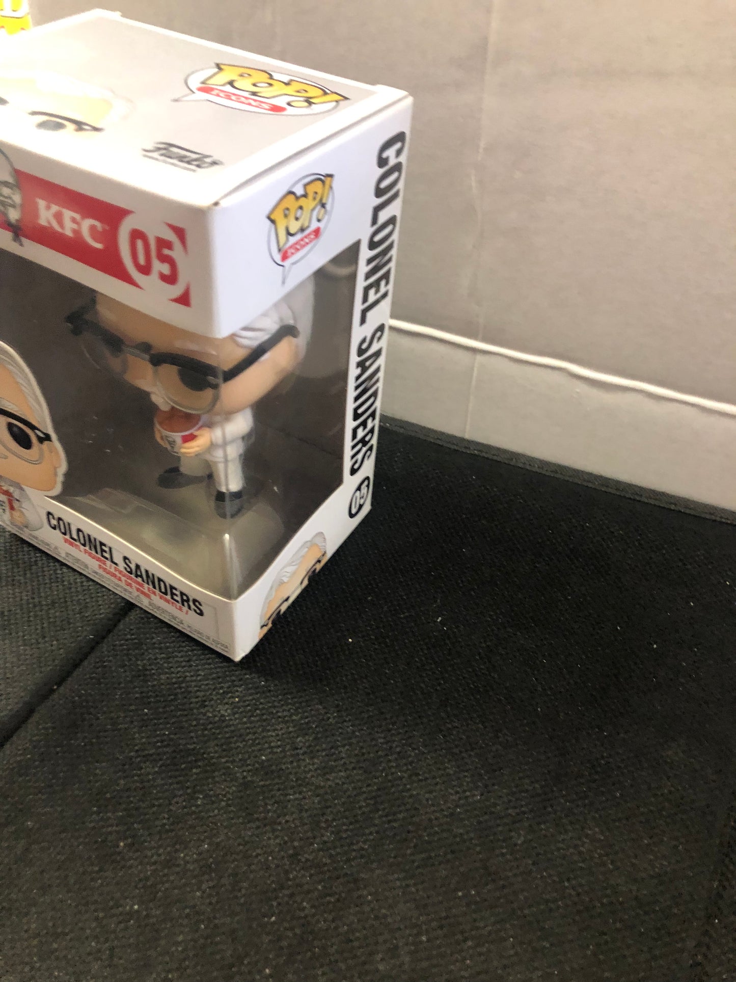 FUNKO POP POP ICONS KFC #05 COLONEL SANDERS GOOD CONDITION