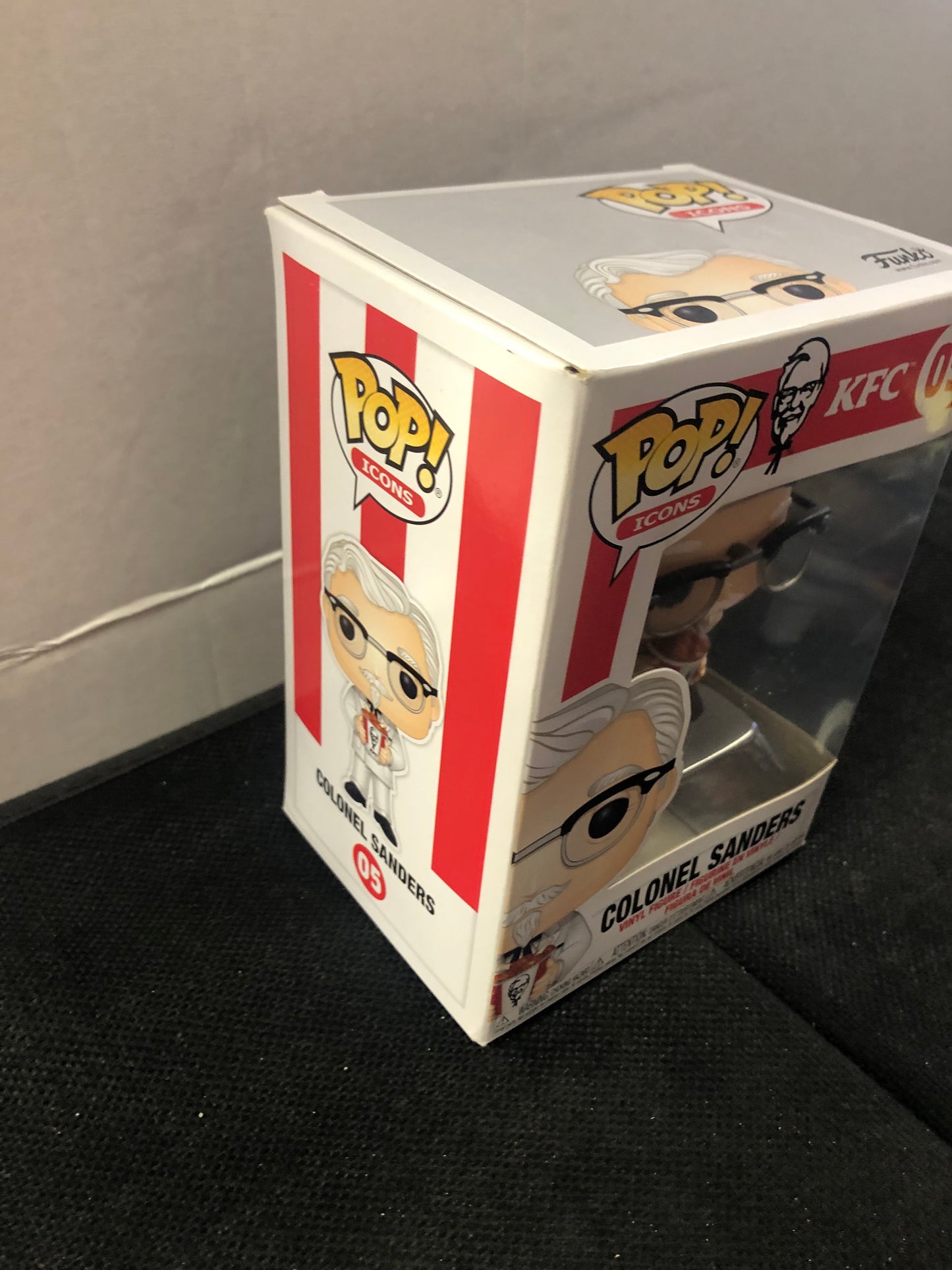 FUNKO POP POP ICONS KFC #05 COLONEL SANDERS GOOD CONDITION