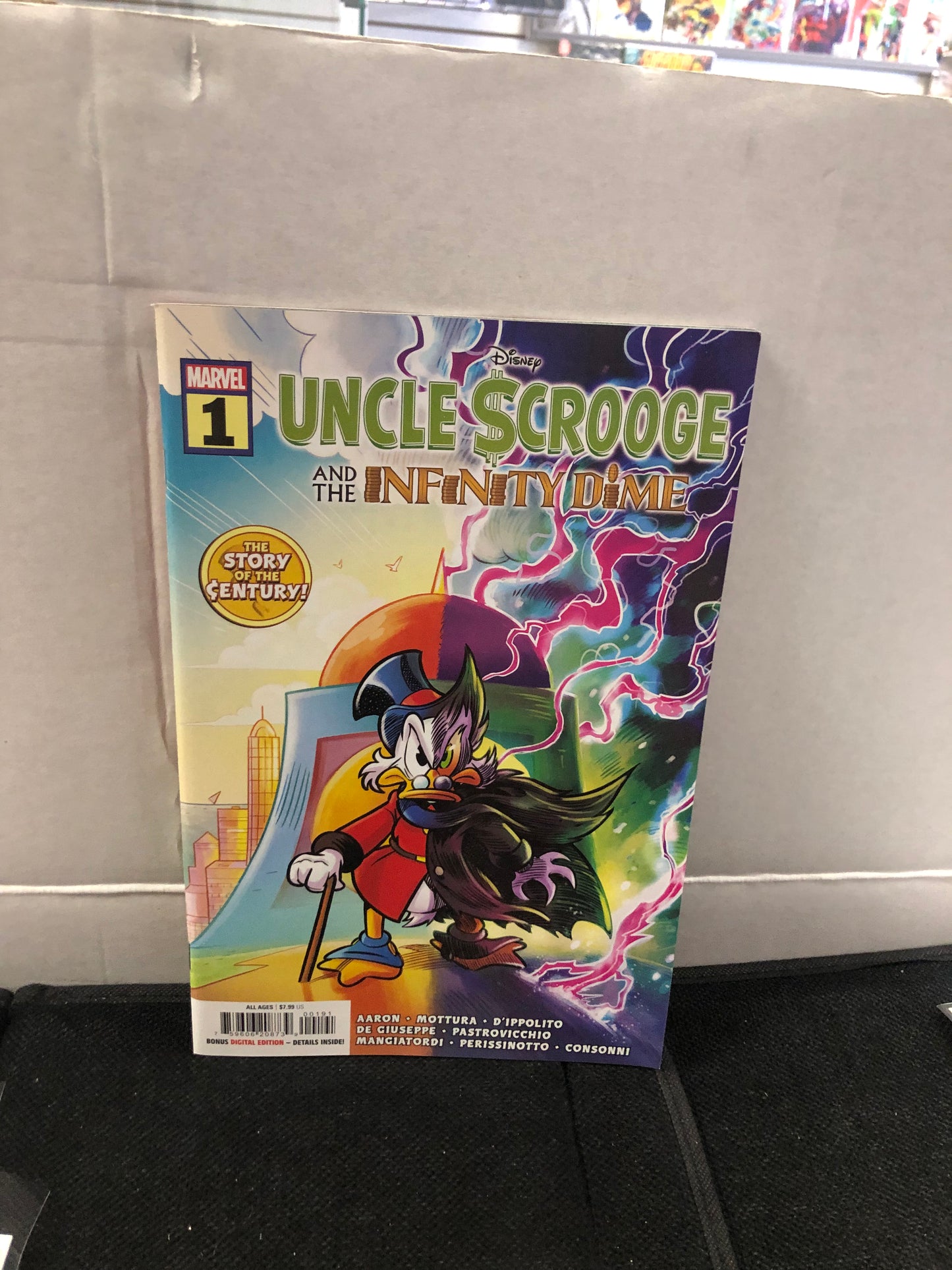 MARVEL COMICS - UNCLE SCROOGE AND THE INFINITY DIME #1 (2024 VARIANT)