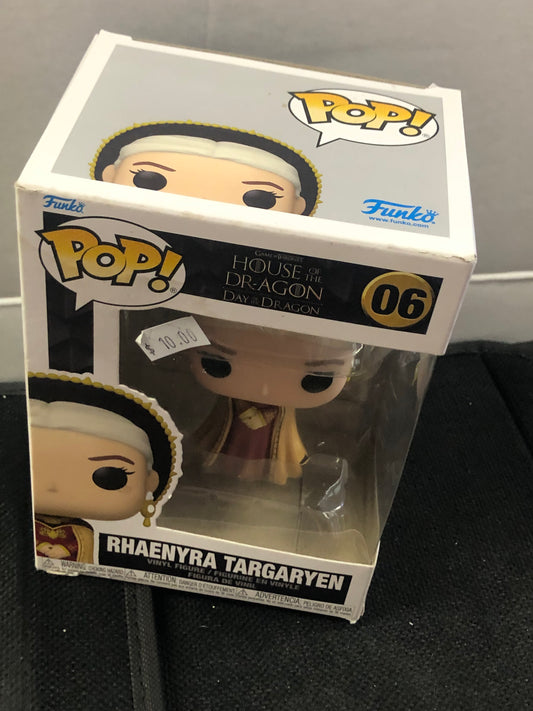 FUNKO POP HOUSE OF DRAGON DAY OF THE DRAGON #06 RHAENYRA TARGARYEN POOR CONDITION TEAR ON BOX AND LOOSE  PLASTIC ON FRONT OF BOX