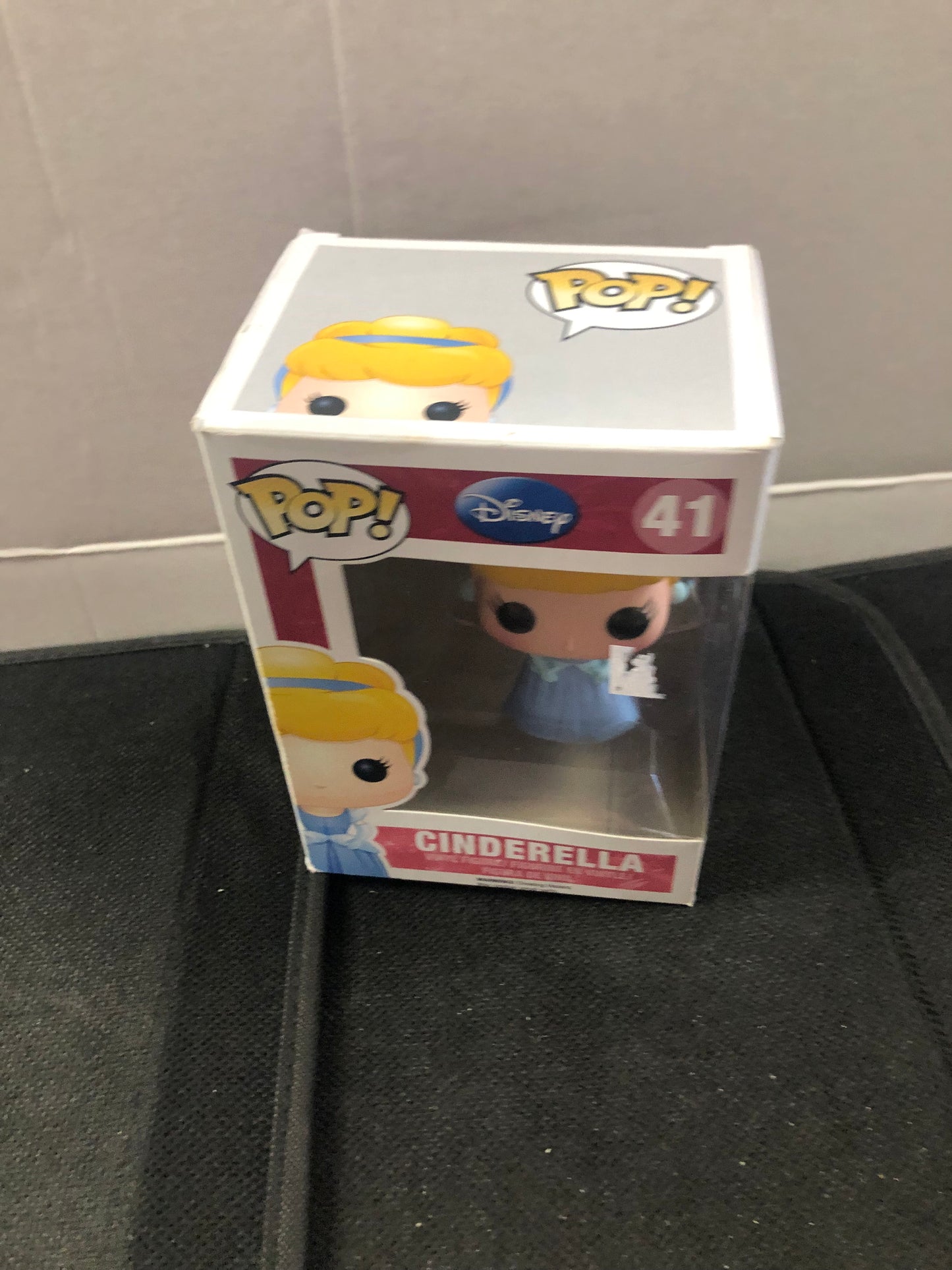 FUNKO POP DISNEY #41 CINDERELLA OKAY CONDITION SLIGHT WEAR ON BOX