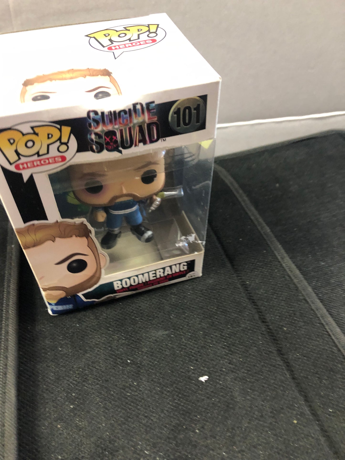 FUNKO POP HEROES SUICIDE SQUAD #101 BOOMERANG POOR CONDITION BOX HAS MULTIPLE STAINS AND TEARS