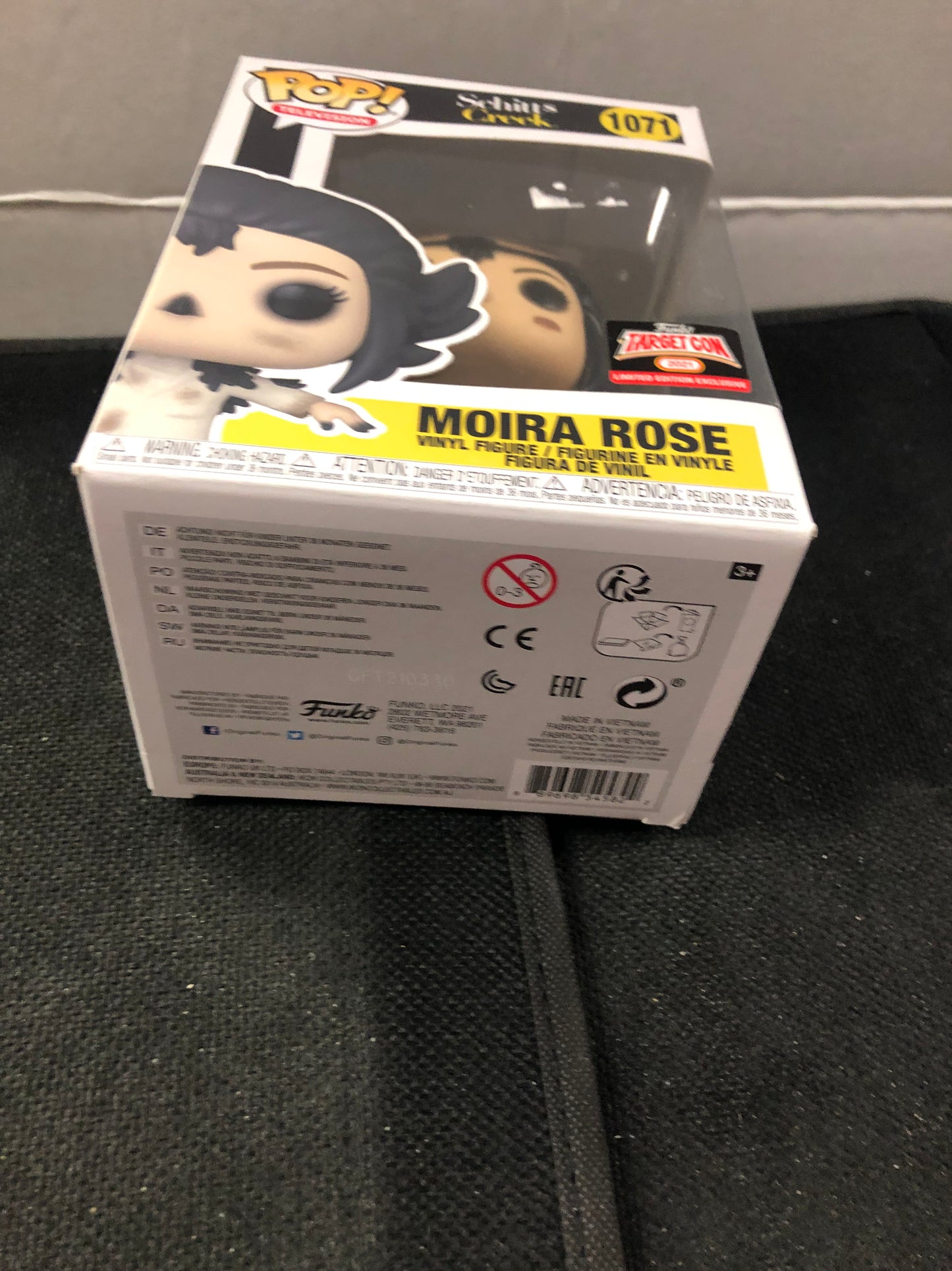 FUNKO POP POP TELEVISION SCHITT$ CREEK # 1071 MOIRA ROSE 2021 TARGET CON EXCLUSIVE GOOD CONDITION