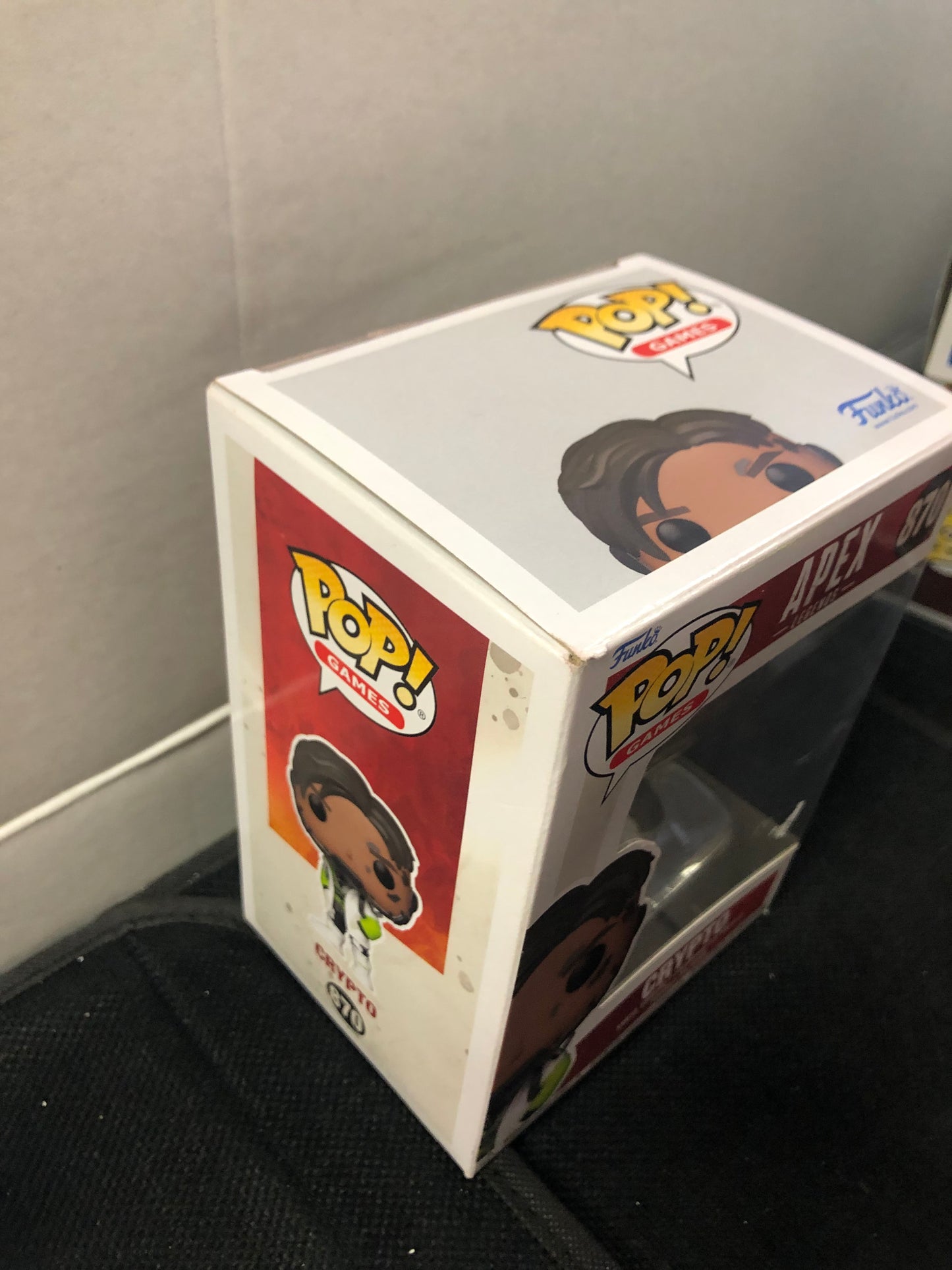 FUNKO POP POP GAMES APEX LEGENDS #870 CRYPTO GOOD CONDITION