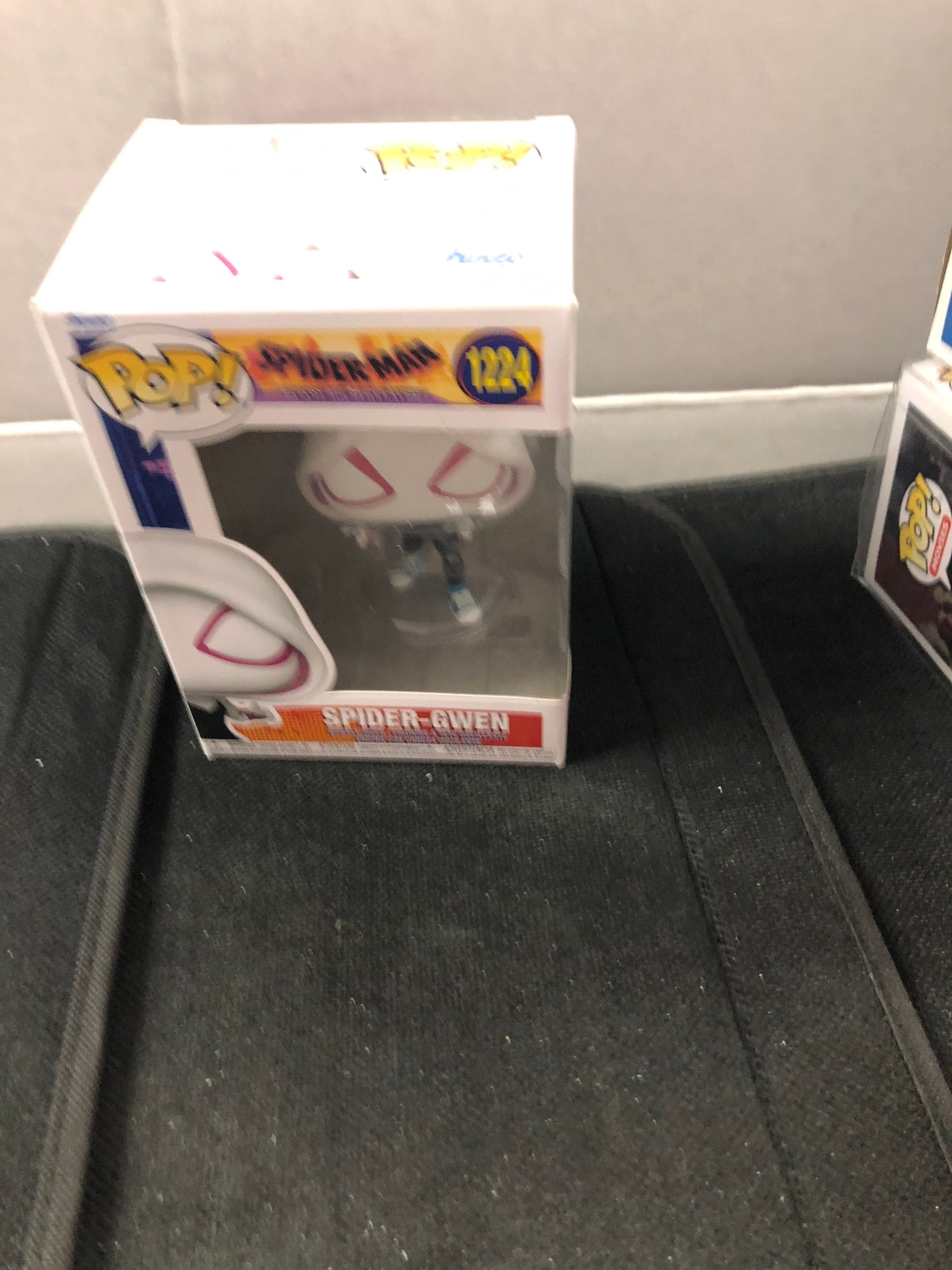 FUNKO POP SPIDER-MAN ACROSS THE SPIDER-VERSE #1224 SPIDER-GWEN GOOD CONDITION