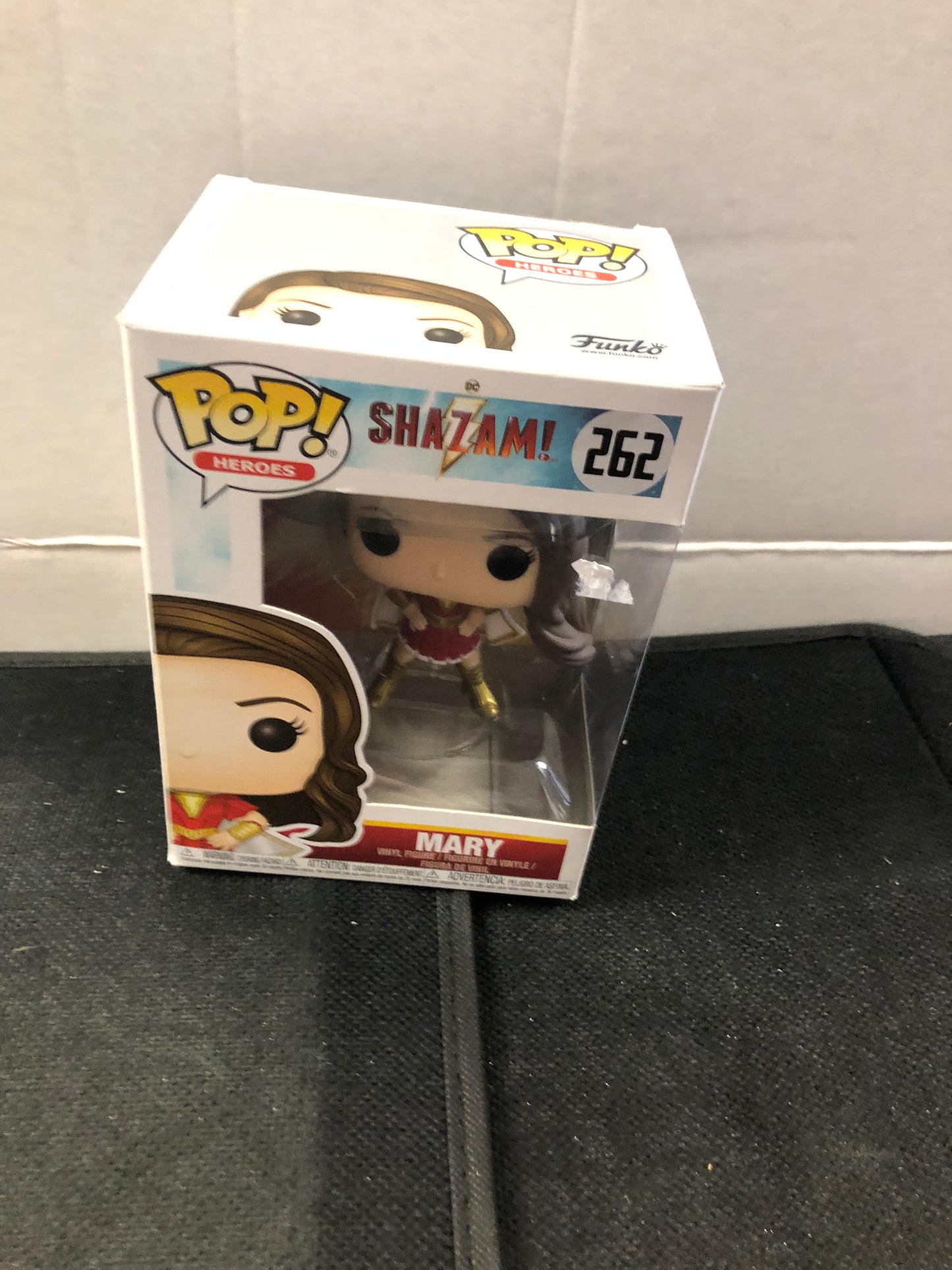 FUNKO POP POP HEROES SHAZAM #262 MARY GOOD CONDITION