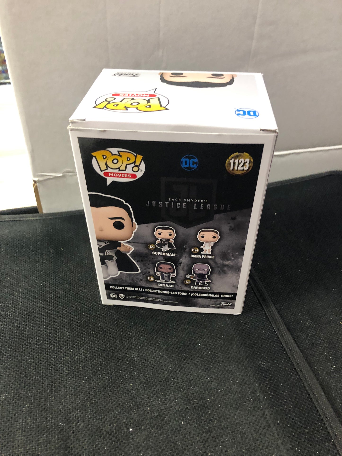 FUNKO POP POP MOVIES JUSTICE LEAGUE #1123 SUPERMAN GOOD CONDITION