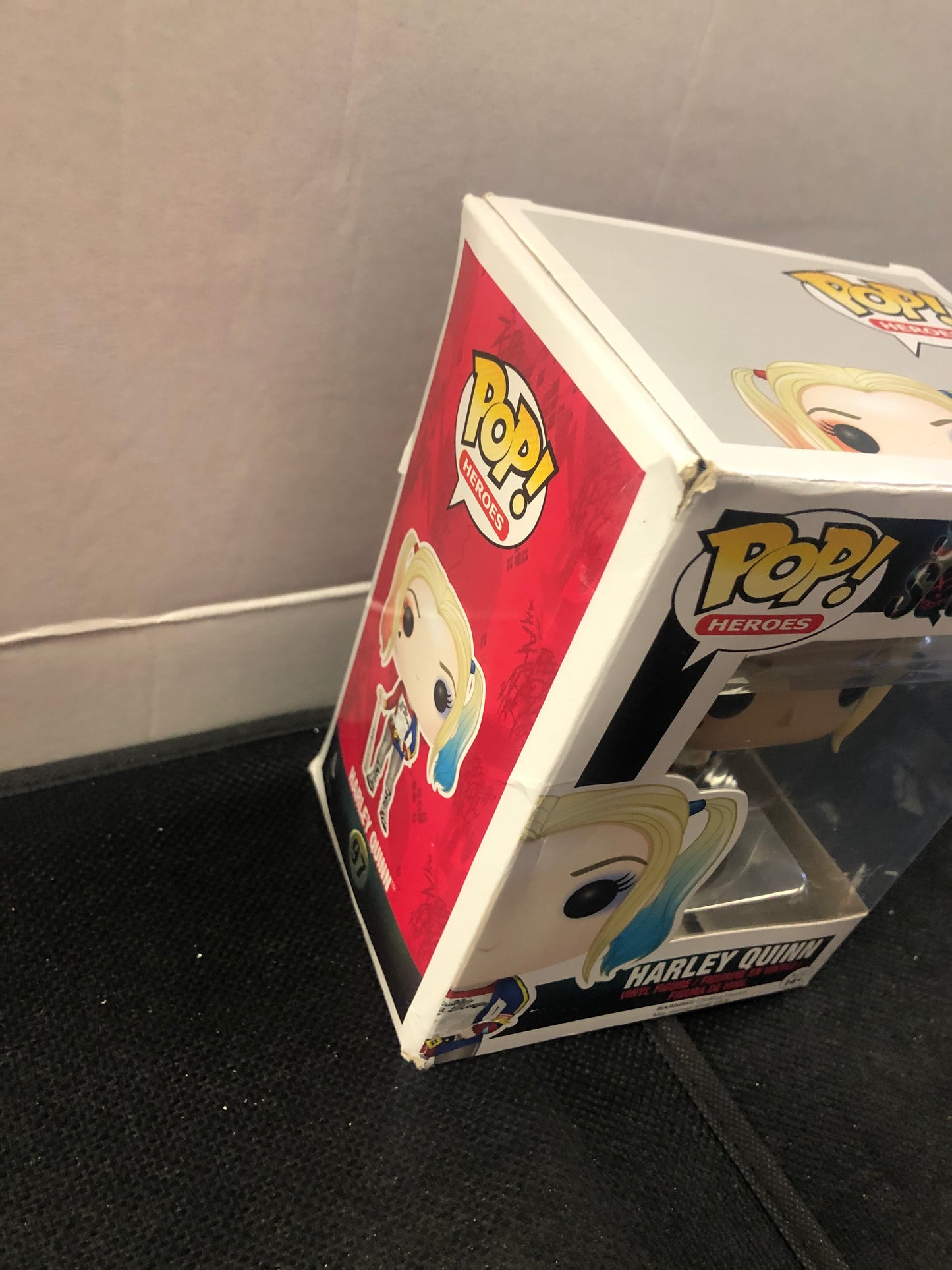 FUNKO POP POP HEROES SUICIDE SQUAD #97 HARLEY QUINN OKAY CONDITION SLIGHT TEAR ON FRONT OF BOX