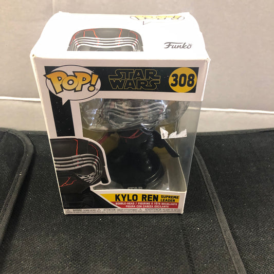 FUNKO POP STAR WARS # 308 KYLO REN SUPREME LEADER GOOD CONDITION