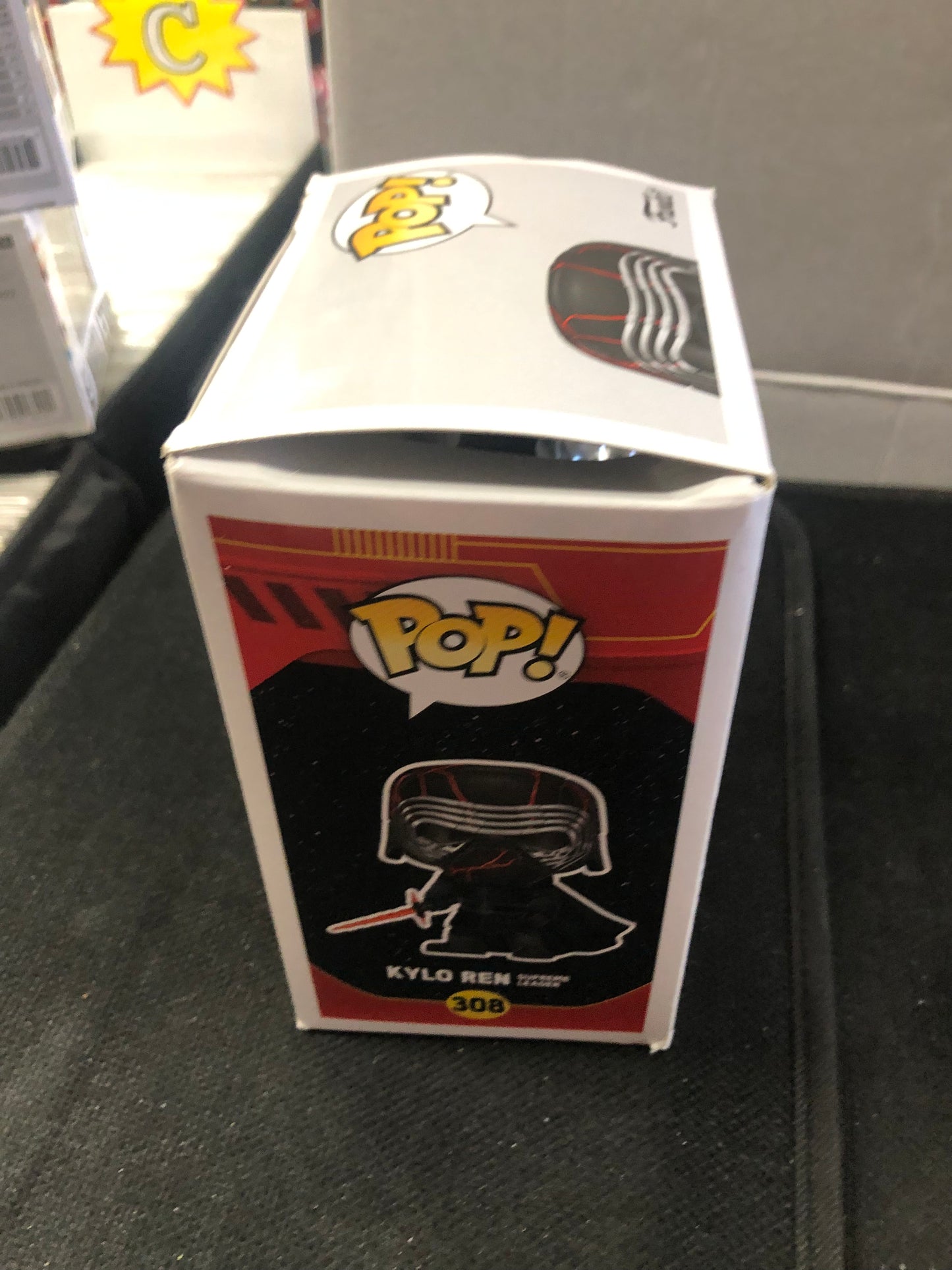 FUNKO POP STAR WARS # 308 KYLO REN SUPREME LEADER GOOD CONDITION