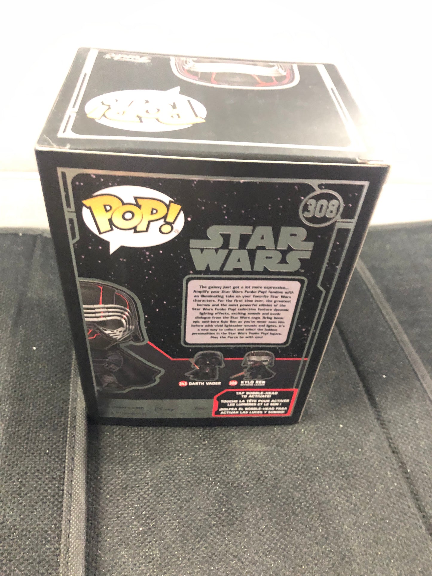 FUNKO POP STAR WARS #308 KYLO REN SUPREME LEADER  SOUND AND LIGHTS GOOD CONDITION