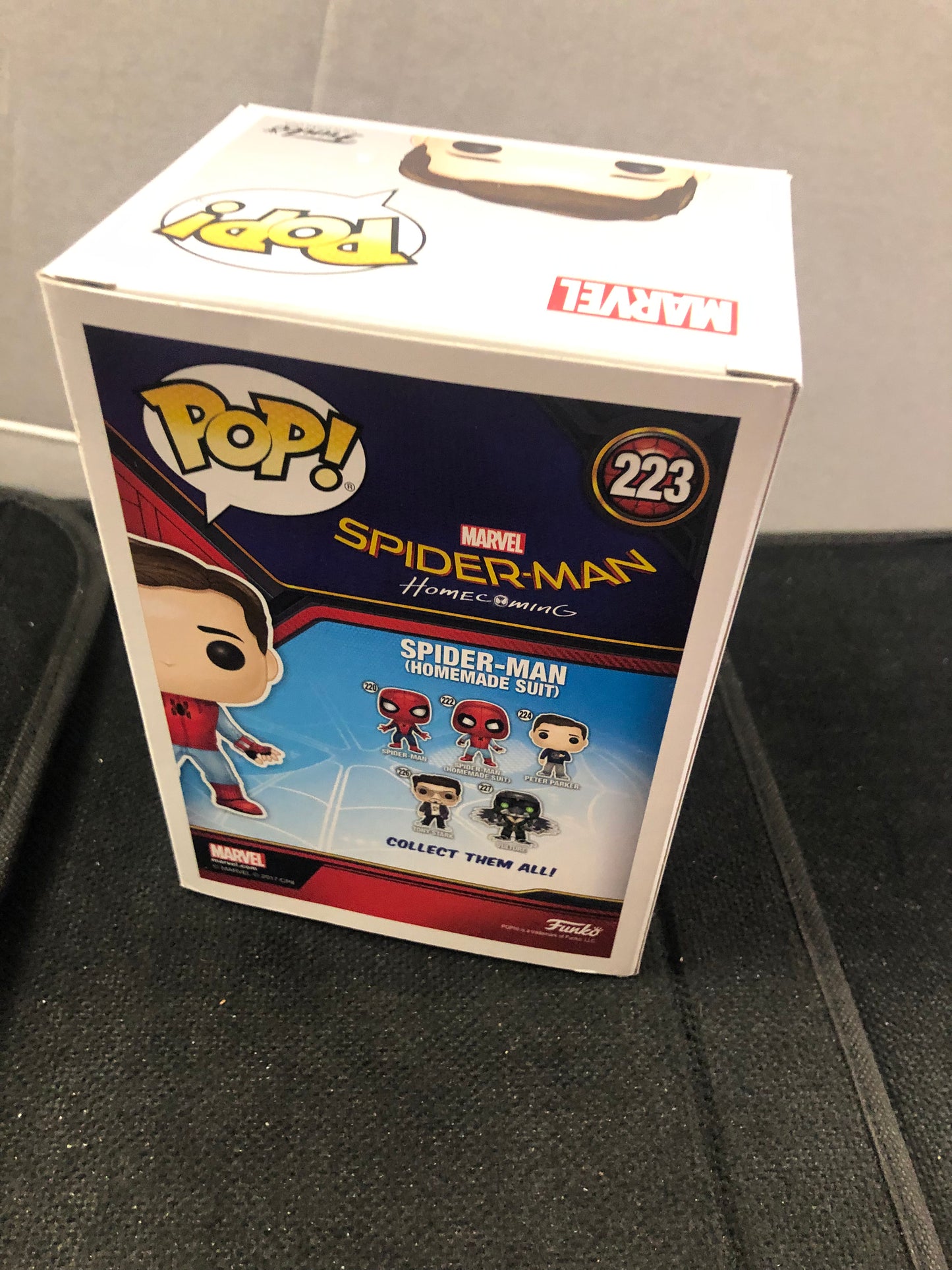 FUNKO POP SPIDER-MAN HOMECOMING #223 SPIDER-MAN HOMEMADE SUIT WALMART EXCLUSIVE GOOD CONDITION