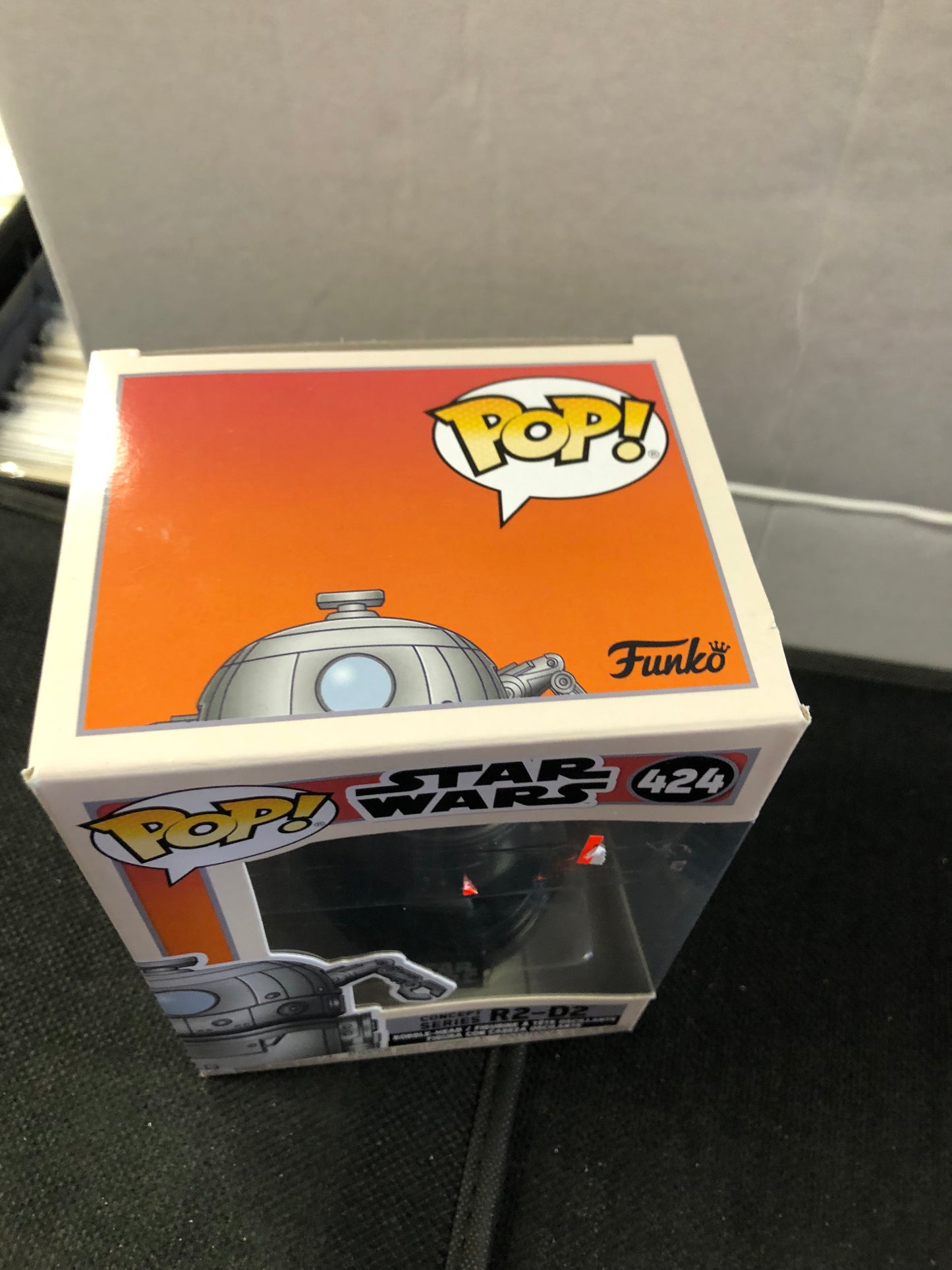 FUNKO POP STAR WARS #424 CONCEPT SERIES R2-D2 GOOD CONDITION