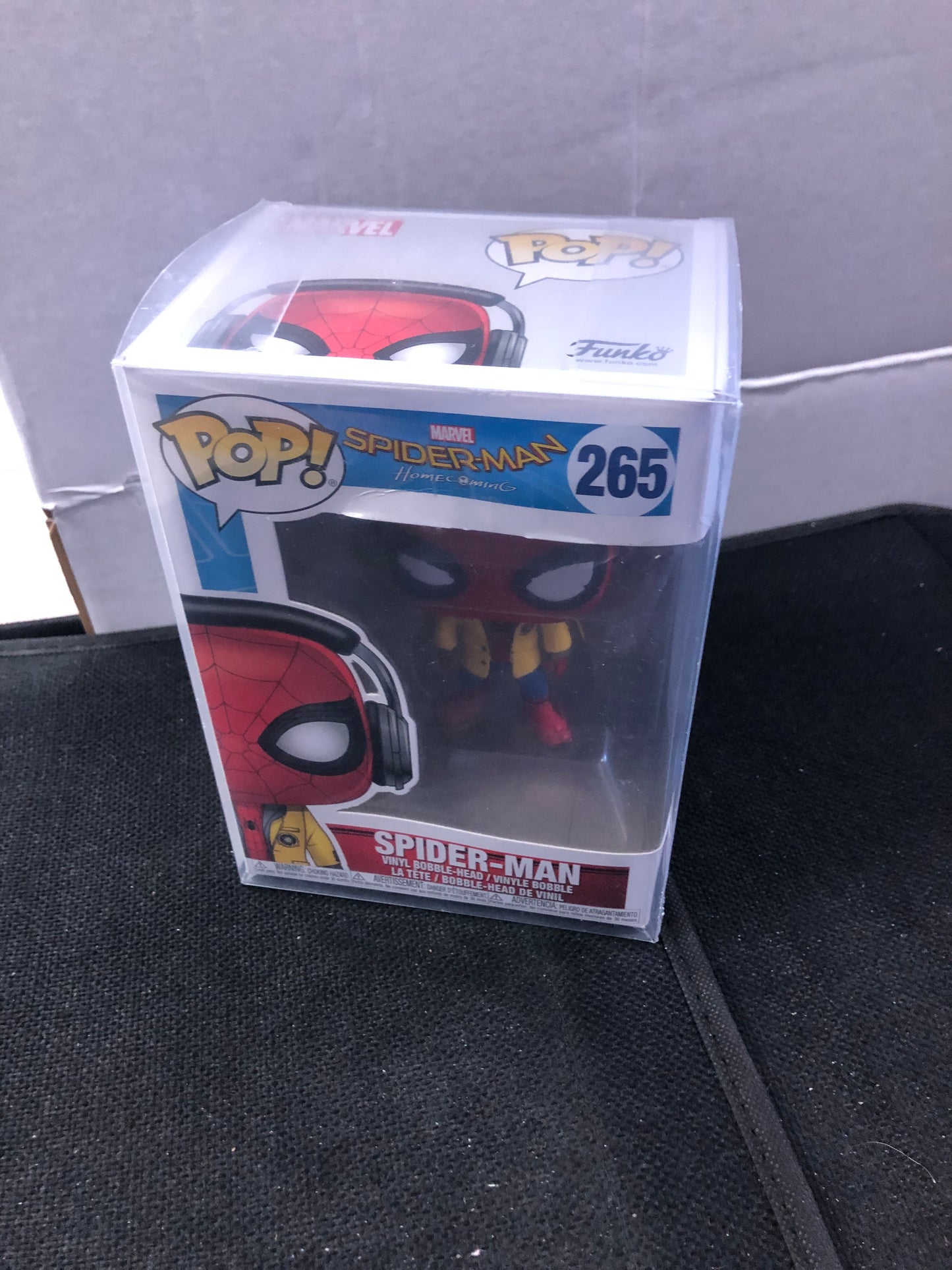 FUNKO POP SPIDER-MAN HOMECOMING # 265 SPIDER-MAN GOOD CONDITION