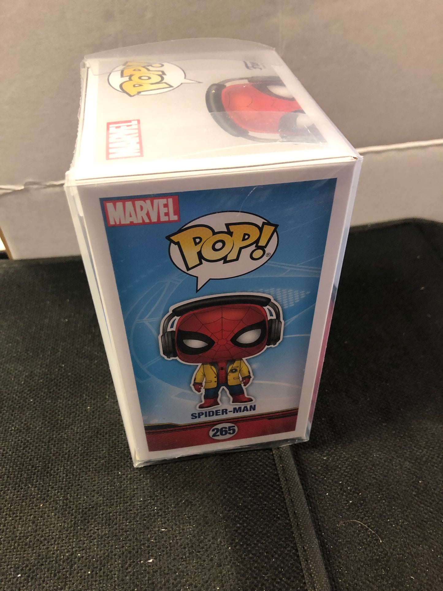 FUNKO POP SPIDER-MAN HOMECOMING # 265 SPIDER-MAN GOOD CONDITION