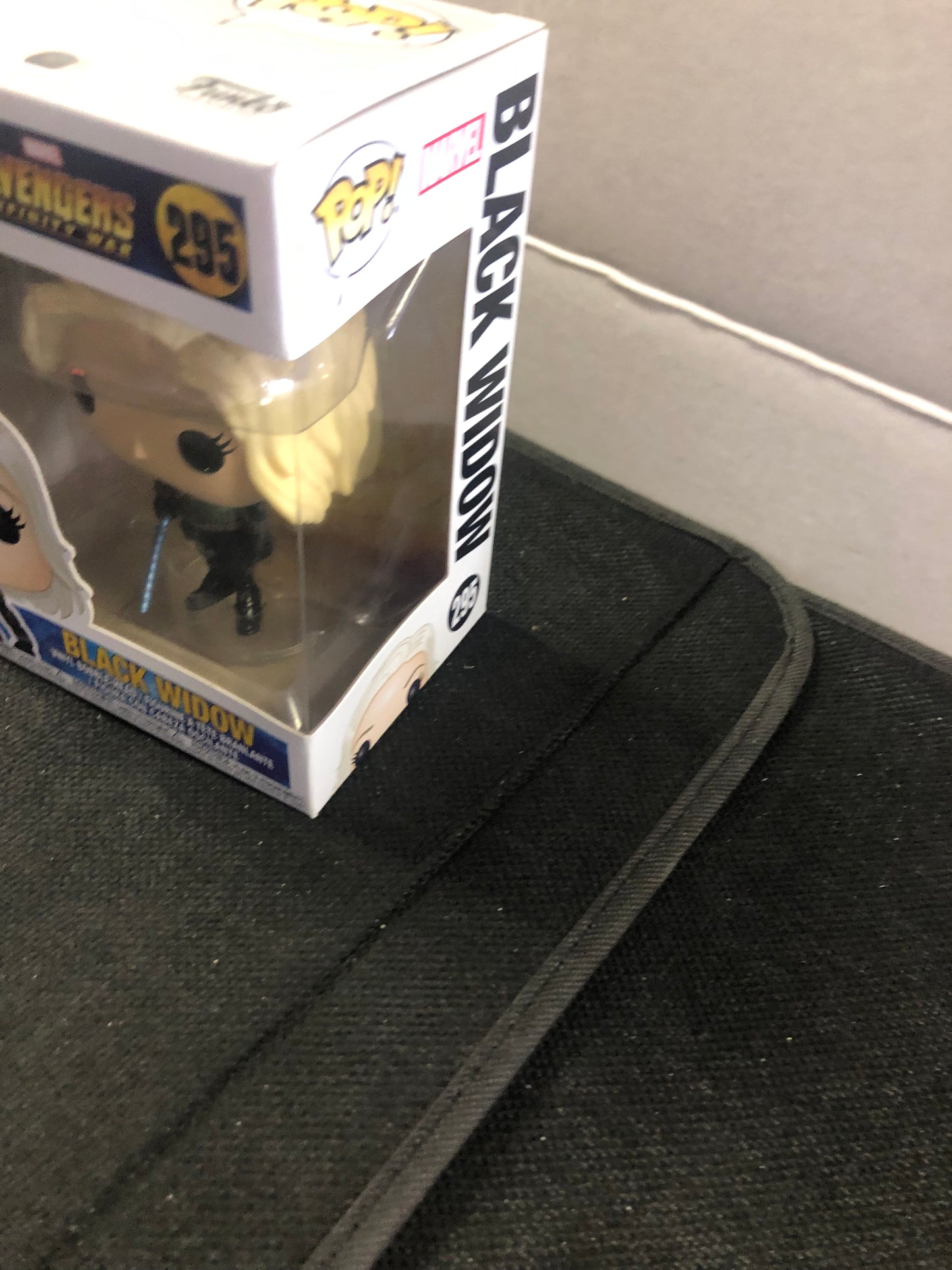 FUNKO POP AVENGERS INFINITY WAR # 295 BLACK WIDOW GOOD CONDITION