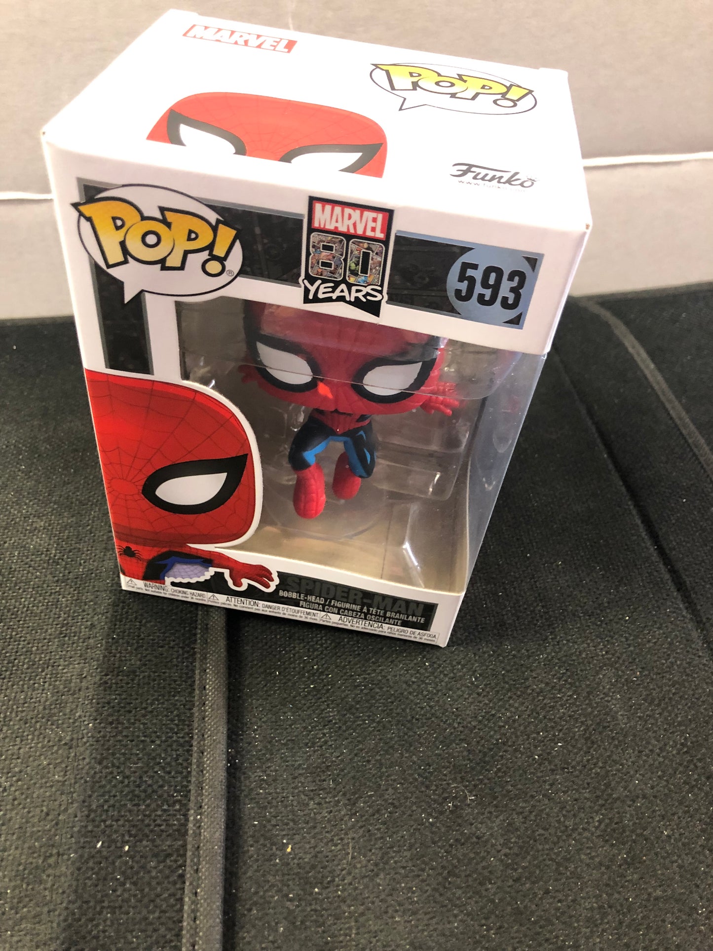 FUNKO POP Marvel 80 YEARS # 593 SPIDER-MAN GOOD CONDITION