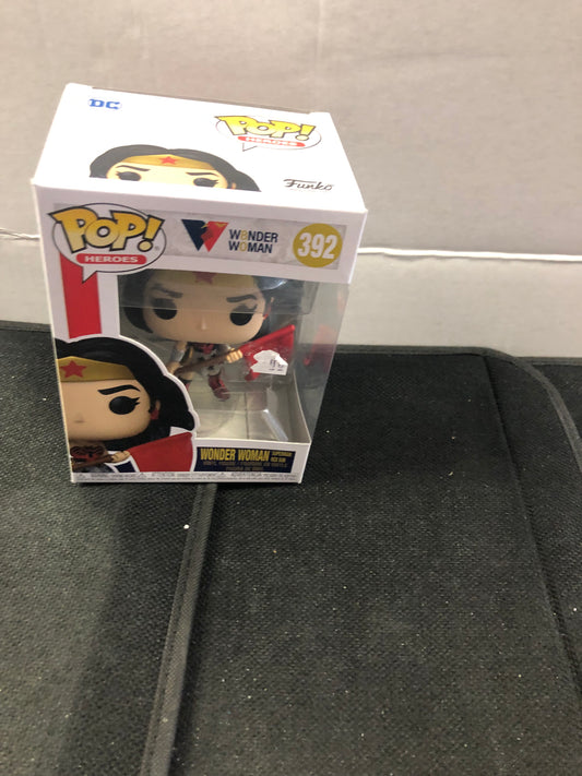 FUNKO POP POP HEROES WONDER WOMAN 80 #392 WONDER WOMAN SUPERMAN RED SON GOOD CONDITION