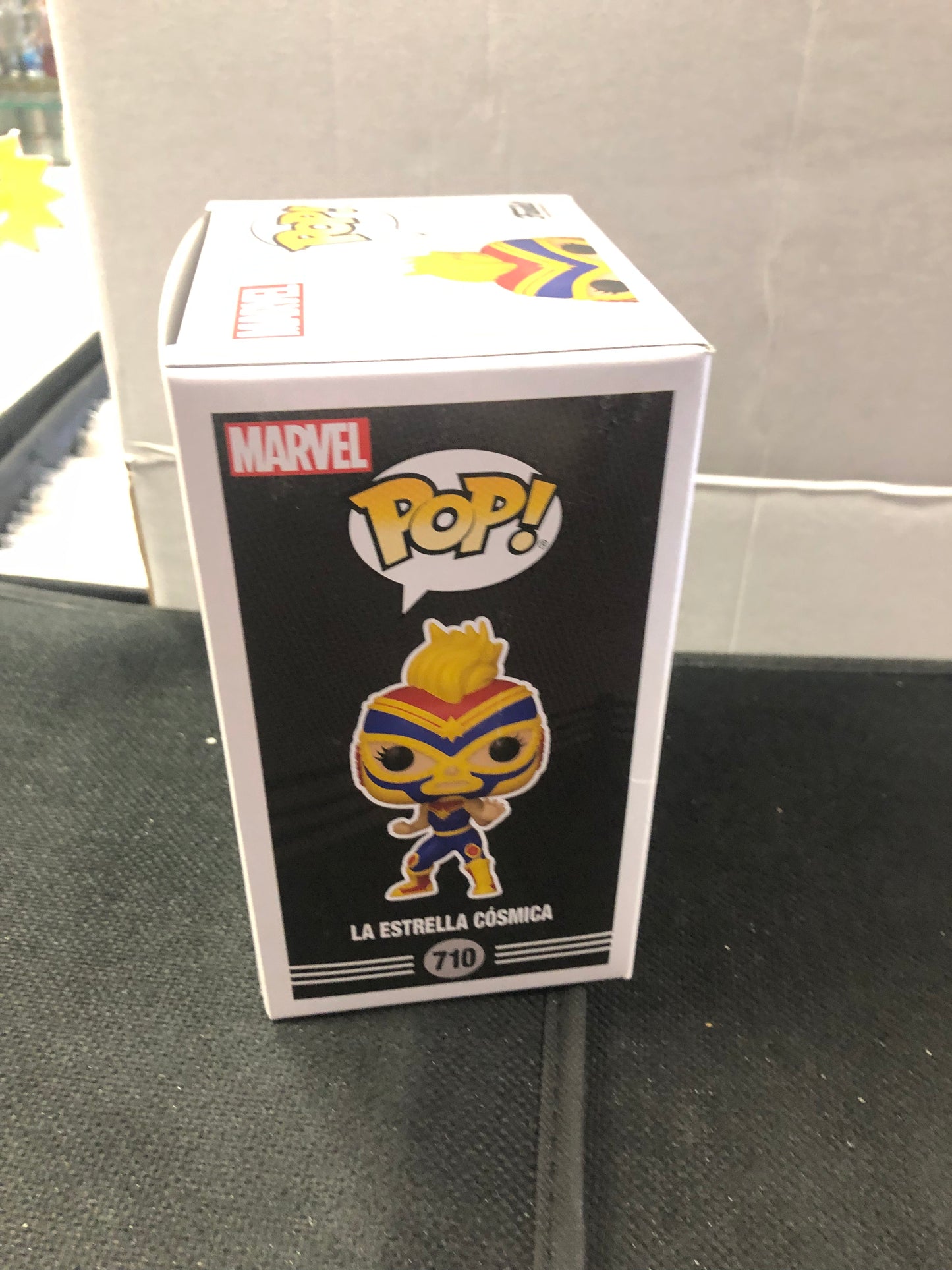 FUNKO POP MARVEL LUCHA LIBRE EDITION #710 LA ESTRELLA COSMICA GOOD CONDITION