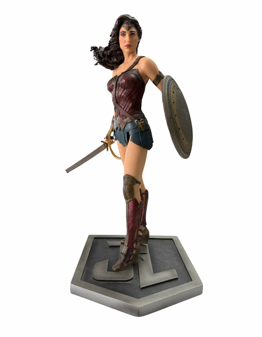 DC COLLECTABLES LIMITED EDITION JUSTICE LEAGUE WONDER WOMAN