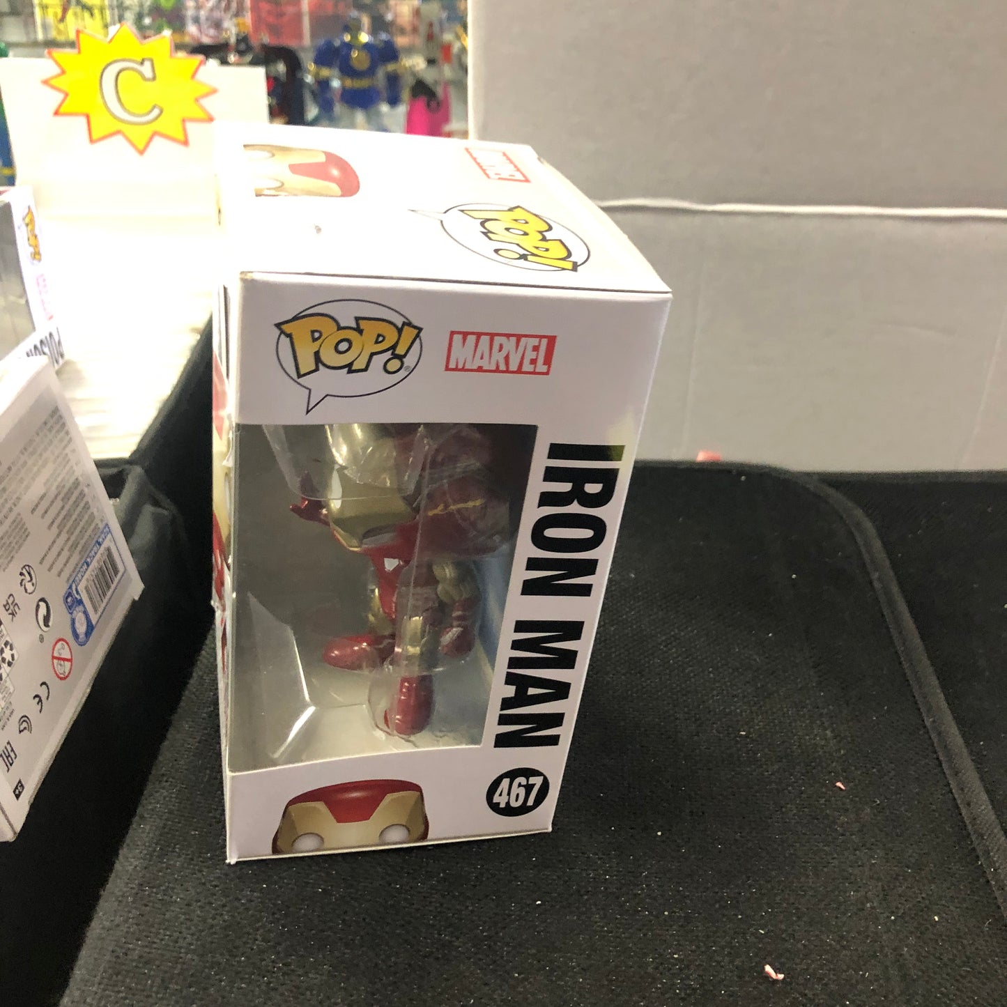 FUNKO POP AVENGERS # 467 IRON MAN LUNCHBOX EXCLUSIVE OKAY CONDITION DENT IN FRONT OF BOX