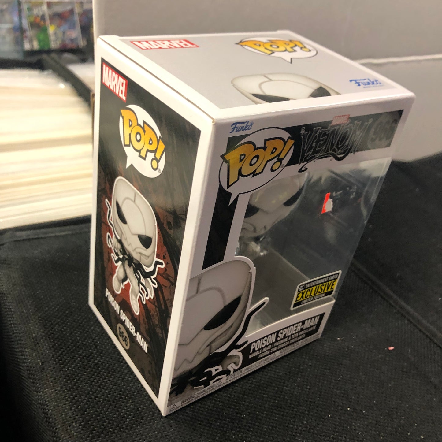 FUNKO POP VENOM # 966 POISON SPIDER-MAN ENTERTAINMENT EARTH EXCLUSIVE GOOD CONDITION