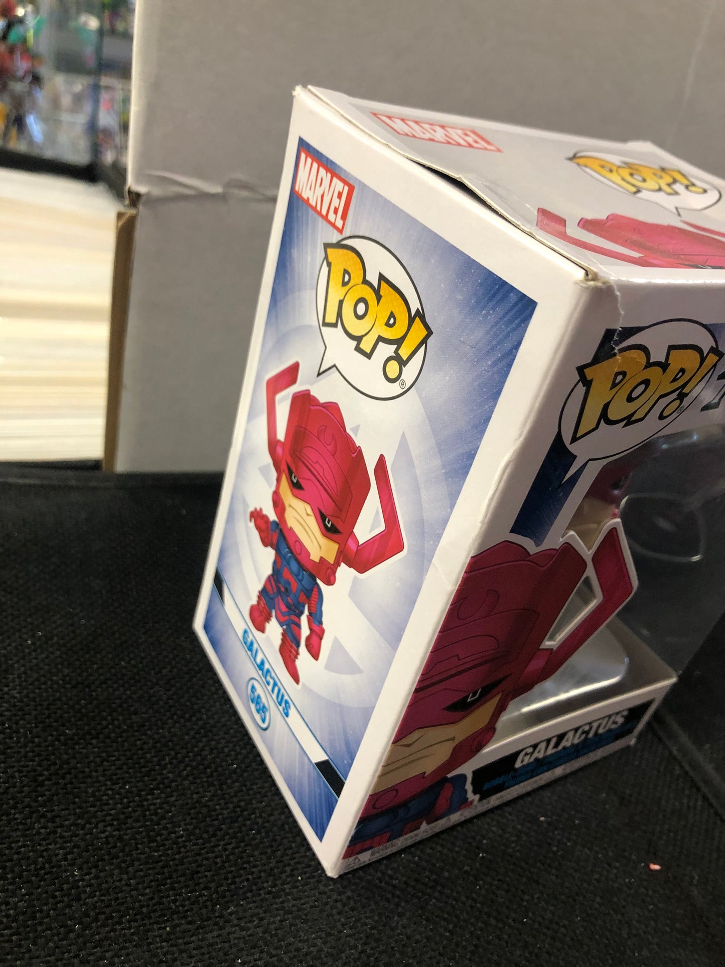 FUNKO POP FANTASTIC FOUR # 565 GALACTUS OKAY CONDITION TEAR ON TOP OF BOX