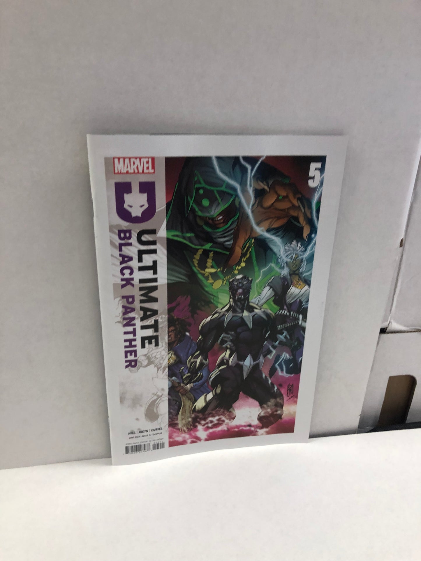 MARVEL COMICS - ULTIMATE BLACK PANTHER #5