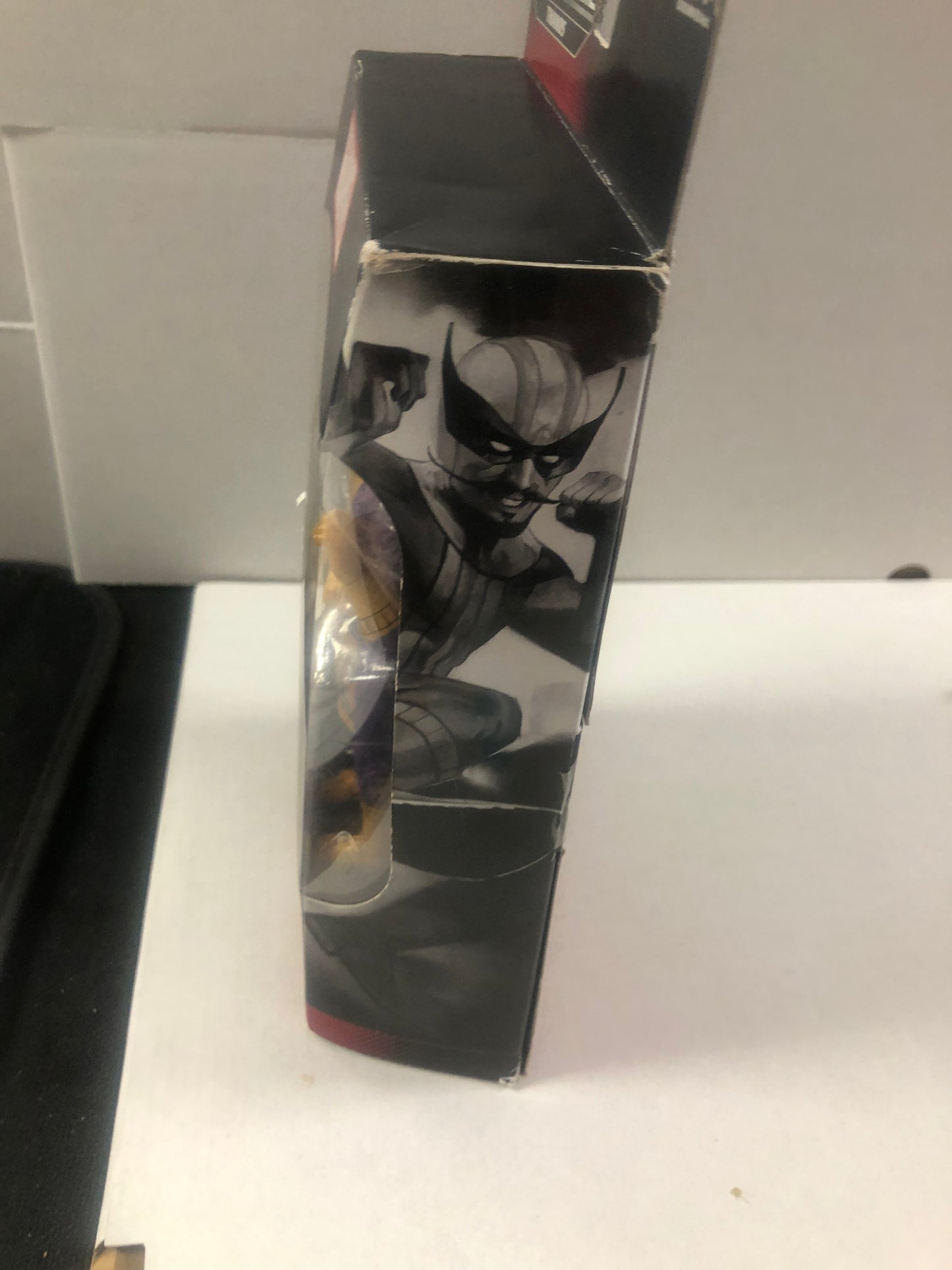 MARVEL LEGENDS SERIES LEGENDS INFINITE SERIES BATROC THANOS BUILD A FIGURE OKAY CONDITION BEND ON BACK OF BOX