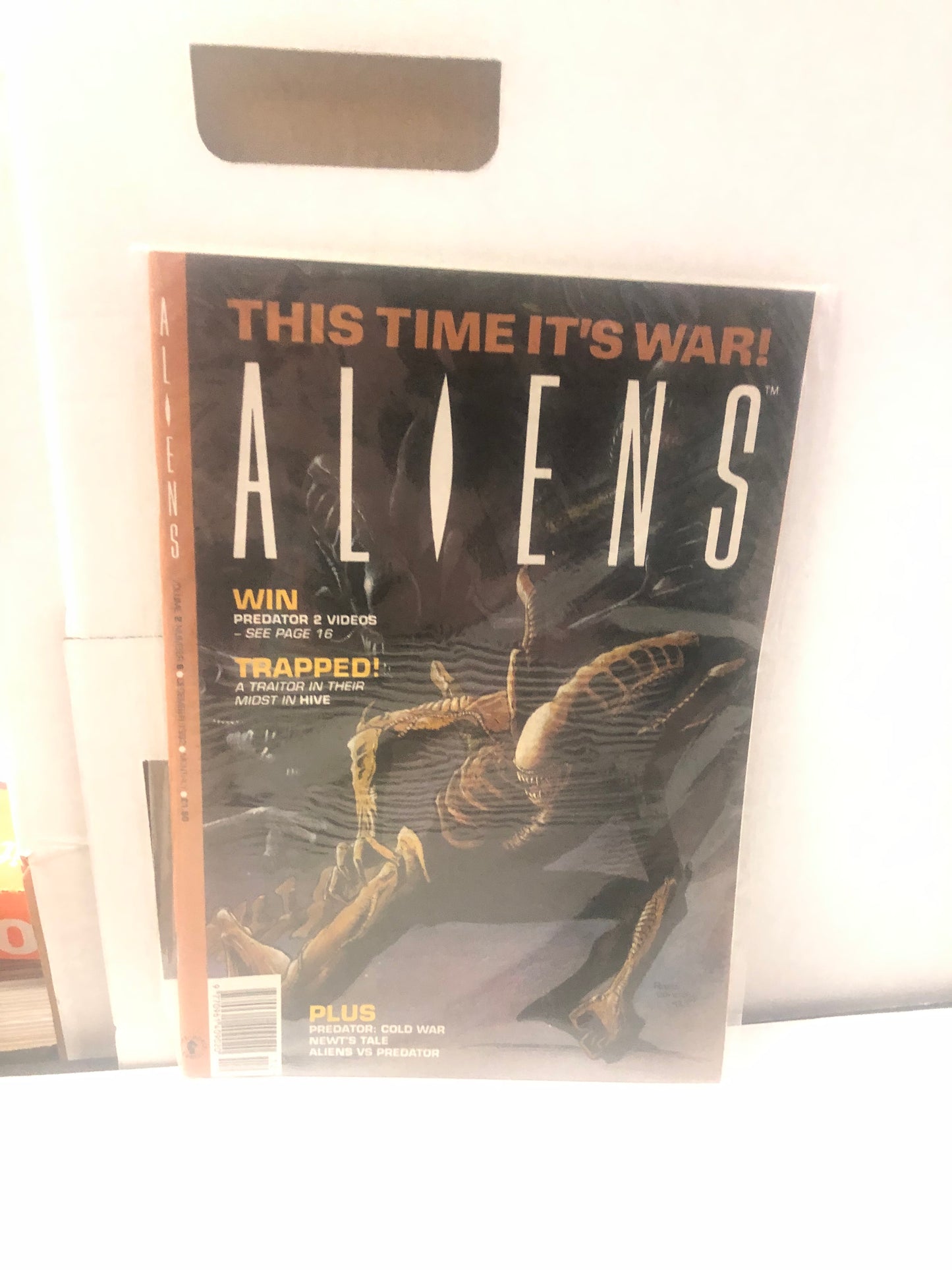 DARK HORSE COMICS ALIENS VOLUME TWO ISSUE 6 (1992) NM