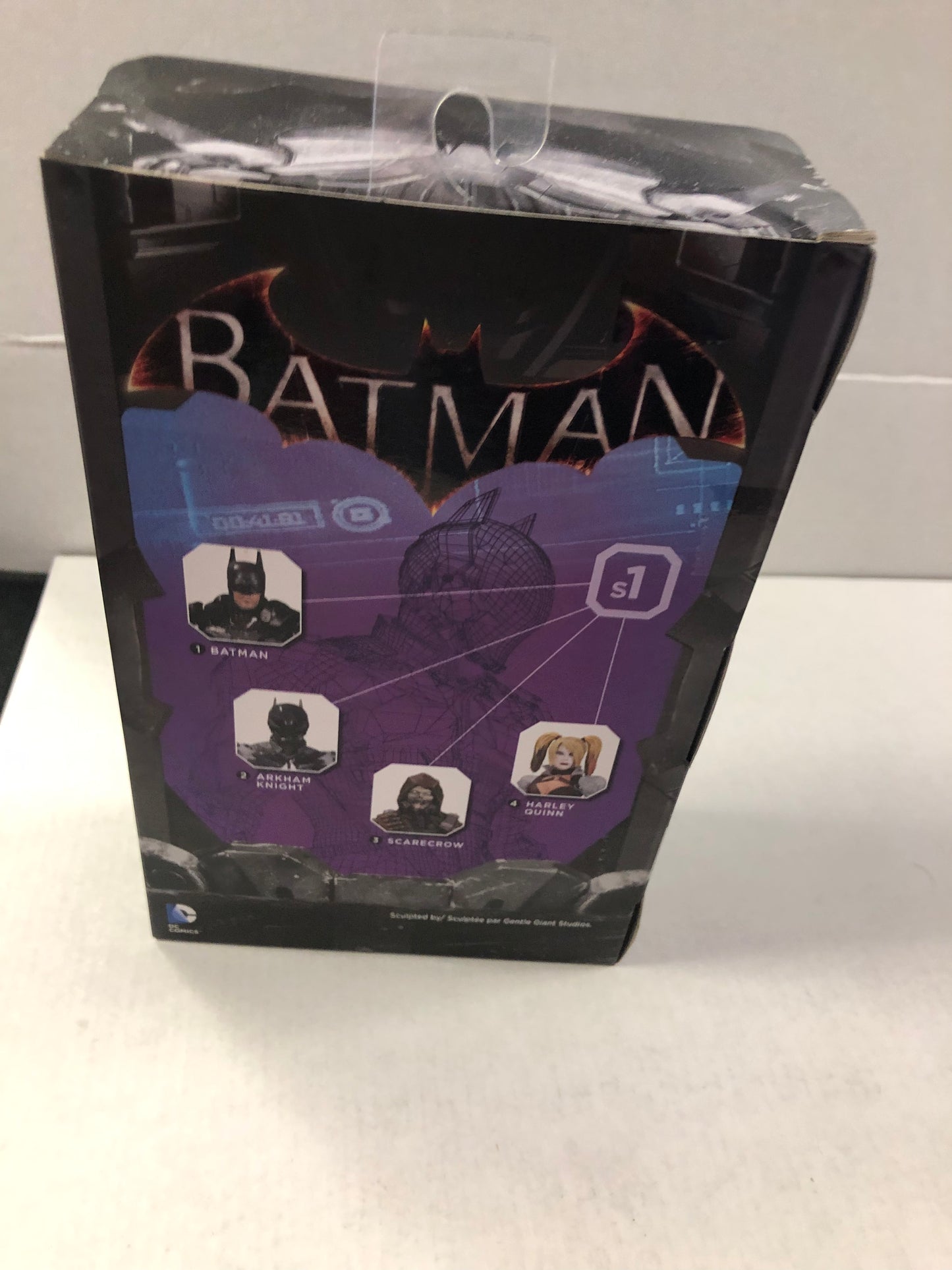 DC COLLECTIBLES - BATMAN ARKHAM KNIGHT FIGURE (NIB, VHTF VIDEO GAME EXCLUSIVE)