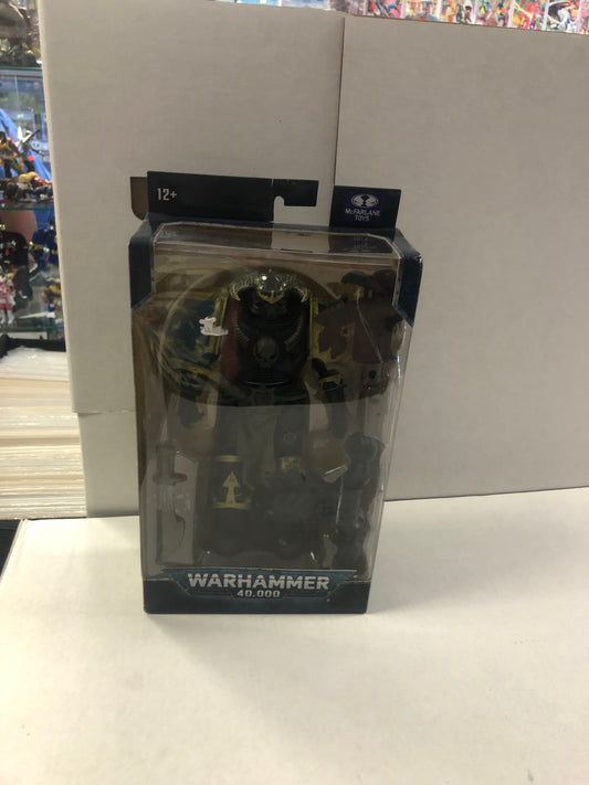 MCFARLANE TOYS WARHAMMER 40000 CHAOS SPACE MARINE EXCELLENT CONDITION