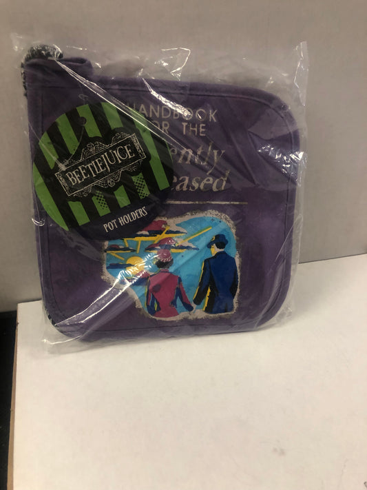 BEETLEJUICE POT HOLDERS UNOPENED GREAT CONDITION