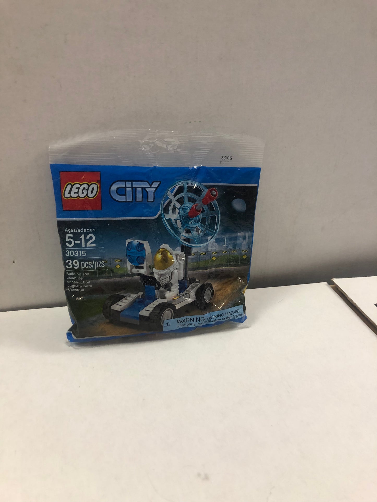 LEGO LEGO CITY  BUILDING SET # 30315 OKAY CONDITION