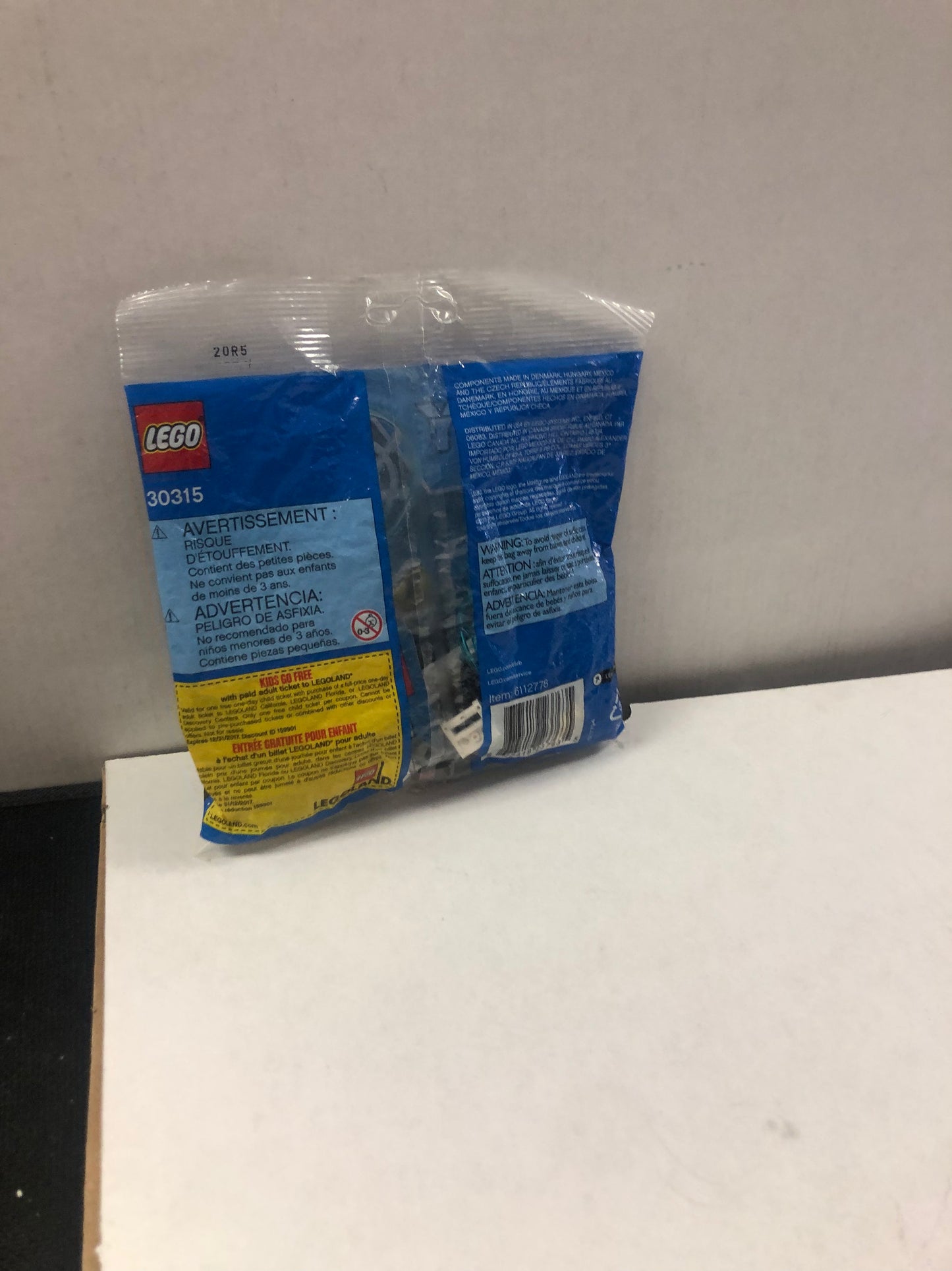 LEGO LEGO CITY  BUILDING SET # 30315 OKAY CONDITION