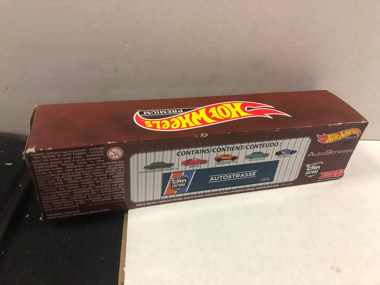 MATTEL HOT WHEELS PREMIUM AUTOSTRASSE GOOD CONDITION SMALL TEAR ON SIDE OF BOX