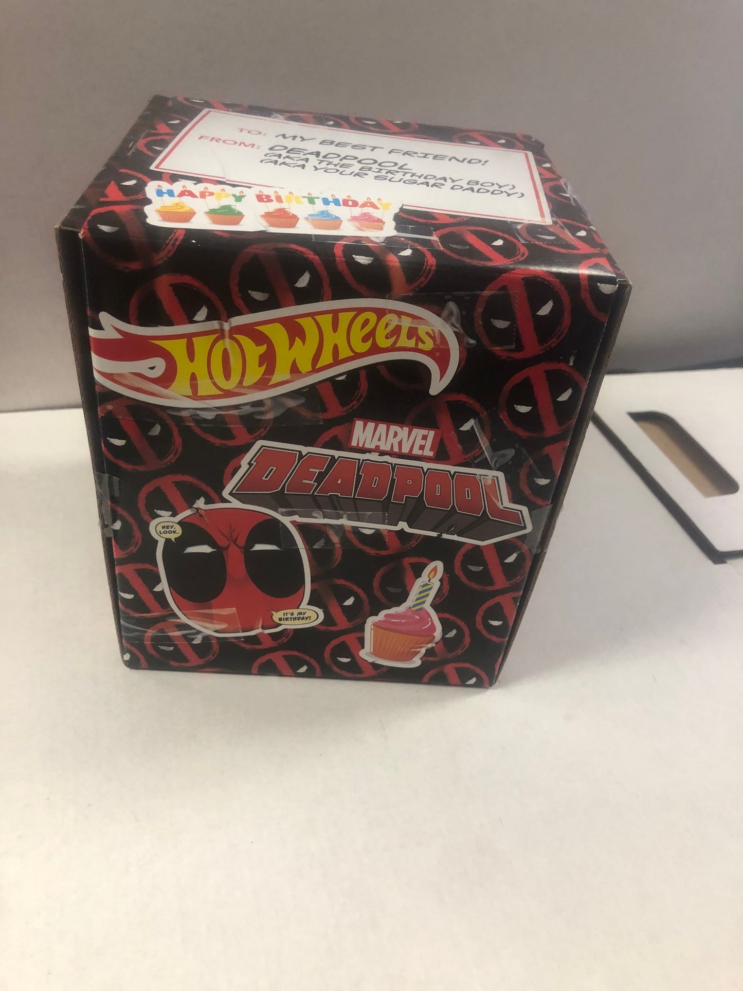 HOT WHEELS DEADPOOLS 30TH BIRTHDAY HOT WHEEL COMPLETE WITH BOX GREAT CONDITION