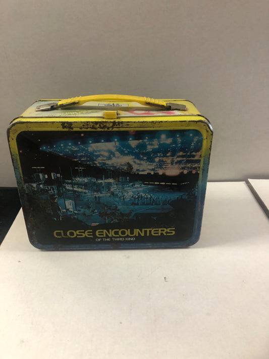 THERMOS CLOSE ENCOUNTERS OF THE THIRD KIND LUNCHBOX NO THERMOS OKAY CONDITION RUST ON BOX