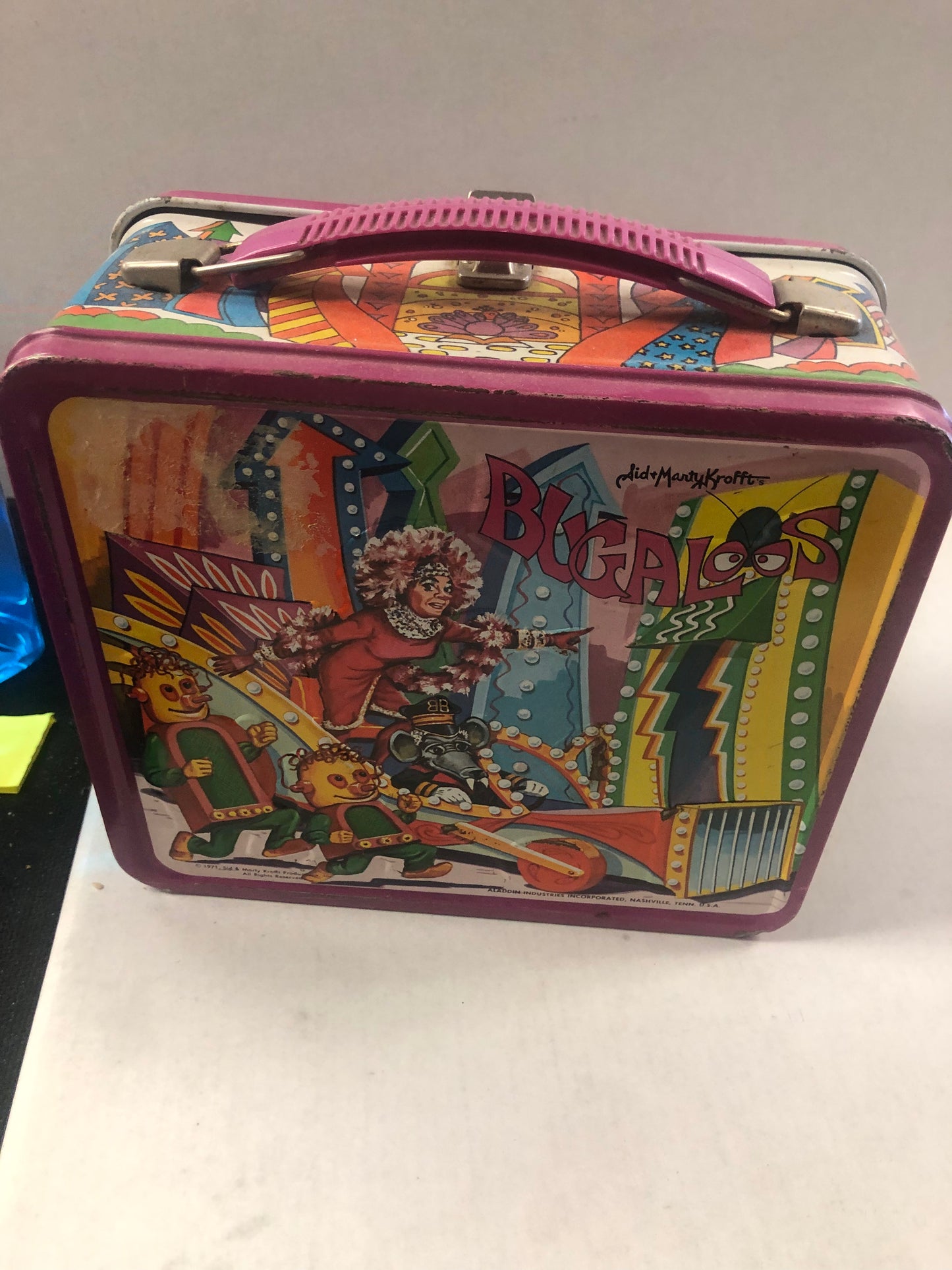 ALADDIN INDUSTRIES BUGALOOS LUNCHBOX WITH THERMOS OKAY CONDITION RESIDUE ON FRONT OF LUNCHBOX