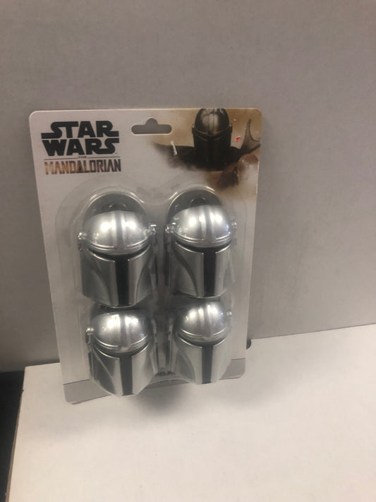 UKONIC STAR WARS THE MANDALORIAN HELMET CHIP CLIP SET OF 4 EXCELLENT CONDITION
